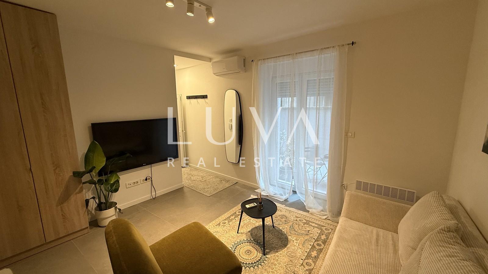 Zagreb, Zrinjevac, modern studio apartment on the ground floor, 25 m²