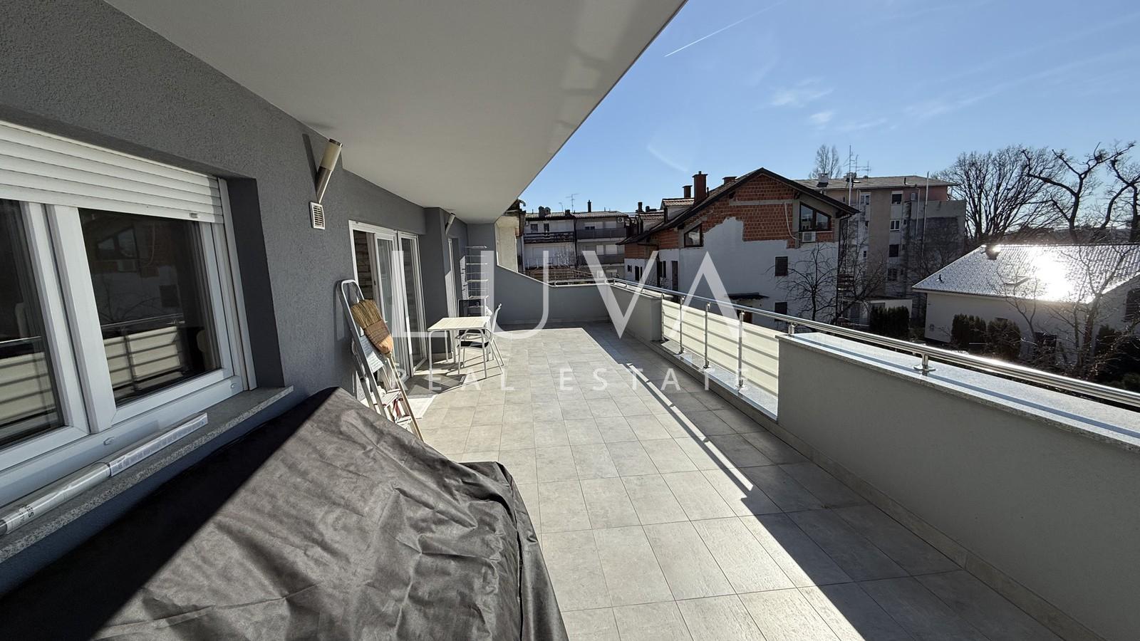 Zagreb, Maksimir, moderne 4-Zimmer-Wohnung mit 2 Terrassen, 130 m²