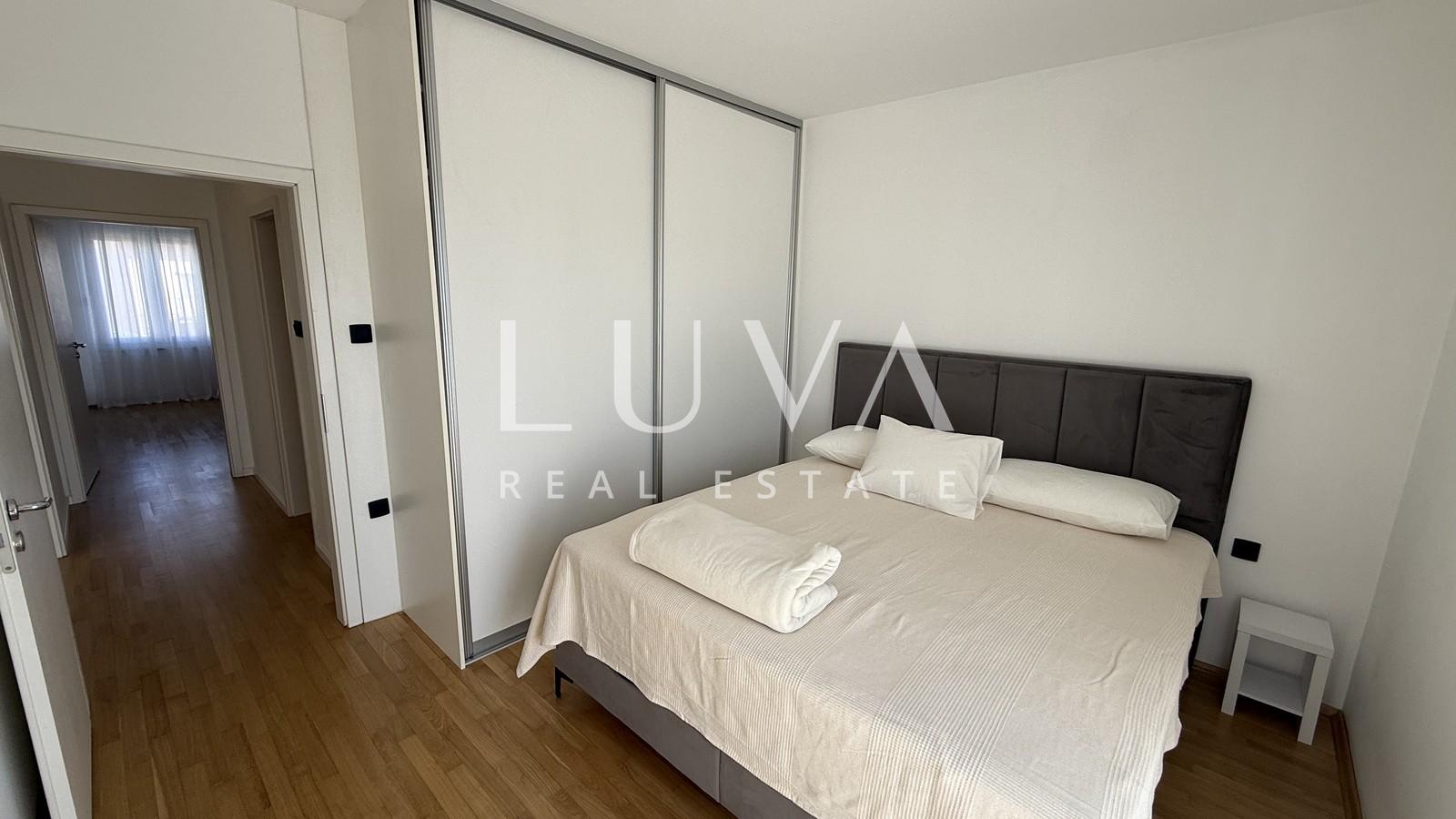 Zagreb, Maksimir, moderne 4-Zimmer-Wohnung mit 2 Terrassen, 130 m²