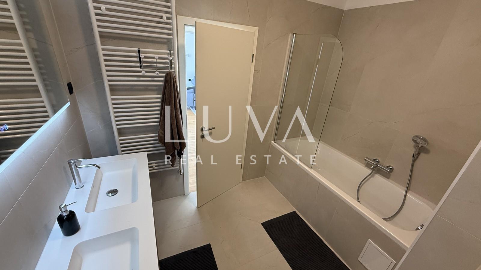 Zagreb, Maksimir, moderne 4-Zimmer-Wohnung mit 2 Terrassen, 130 m²