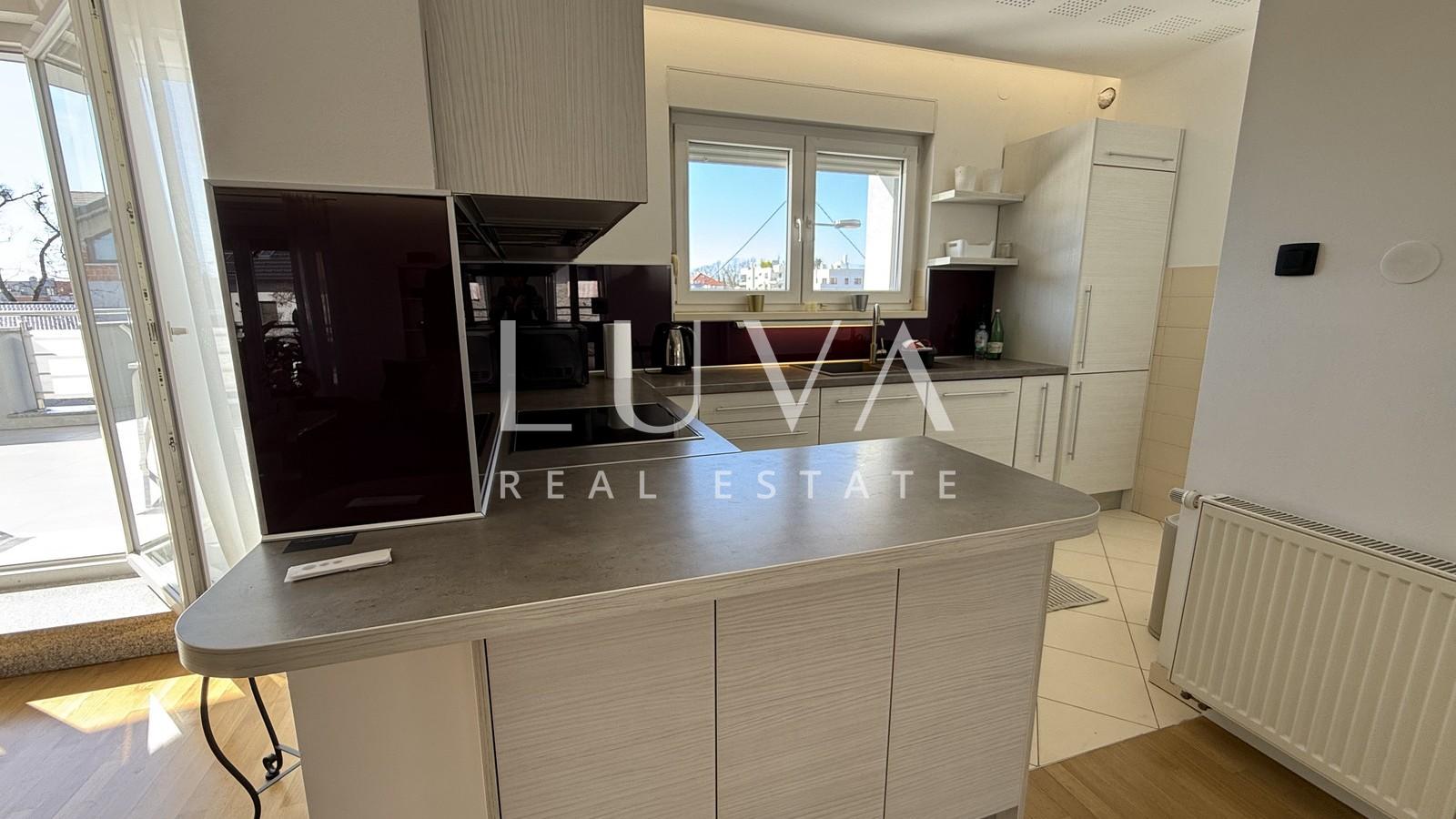 Zagreb, Maksimir, moderne 4-Zimmer-Wohnung mit 2 Terrassen, 130 m²