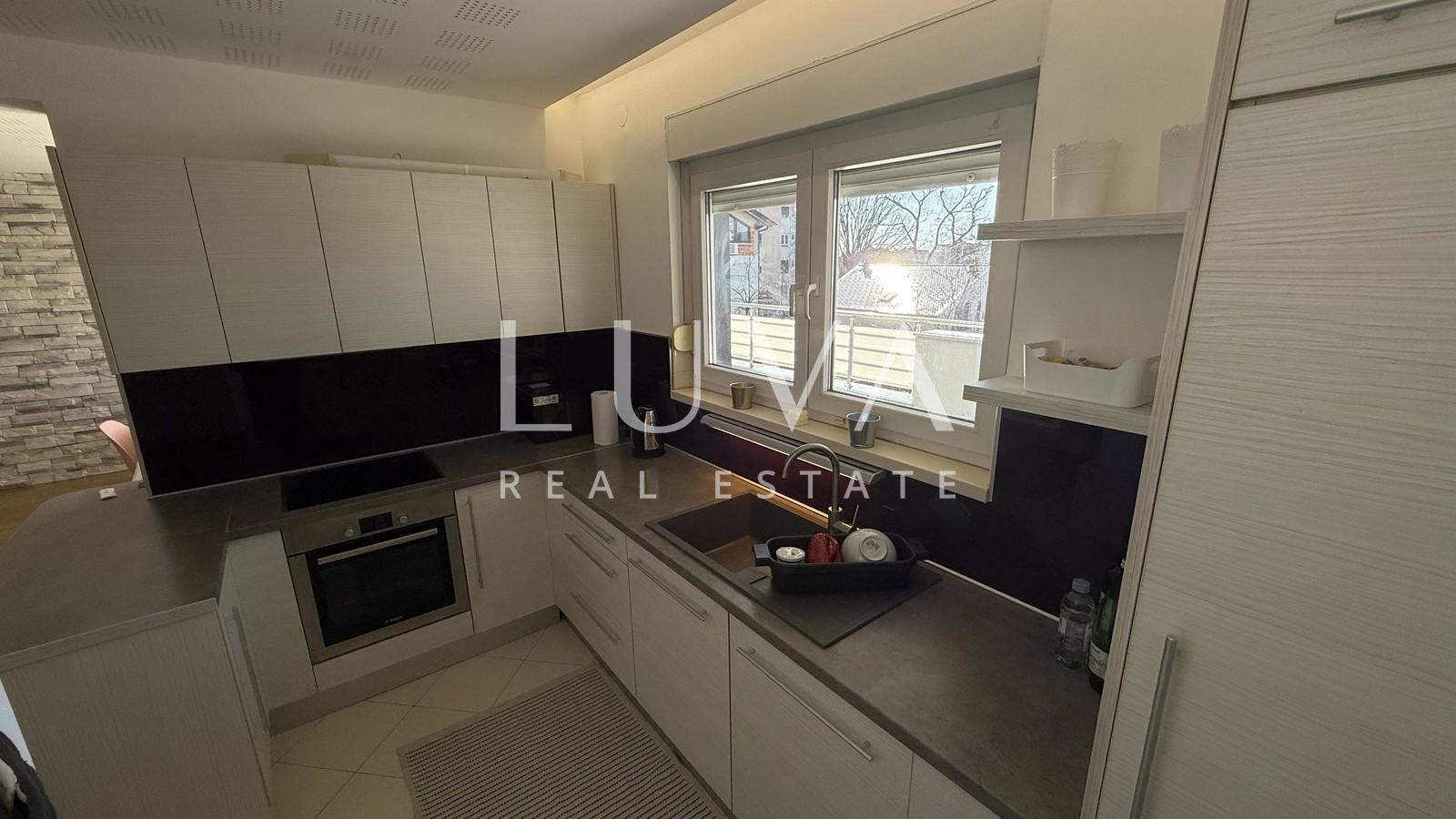 Zagreb, Maksimir, moderne 4-Zimmer-Wohnung mit 2 Terrassen, 130 m²