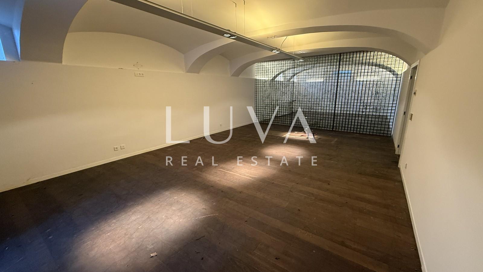 Samobor, exclusive villa with large estate, 900 m²