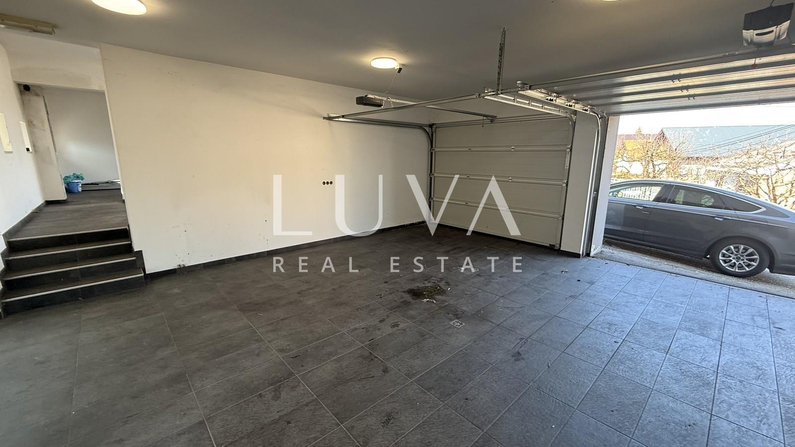 Samobor, exclusive villa with large estate, 900 m²