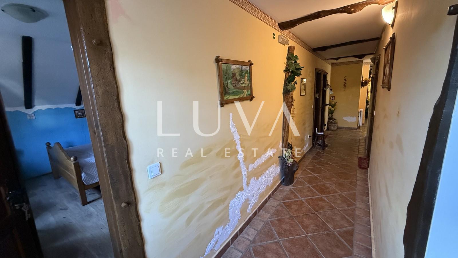 Tuhelj, Klanjec, mini hotel with restaurant and wellness, 1000 m²