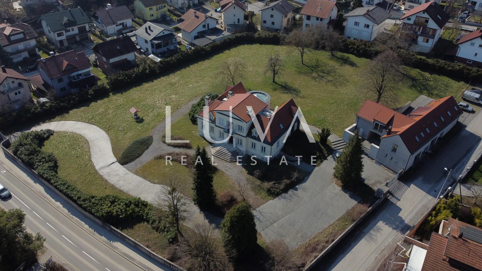 Samobor, exclusive villa with large estate, 900 m²