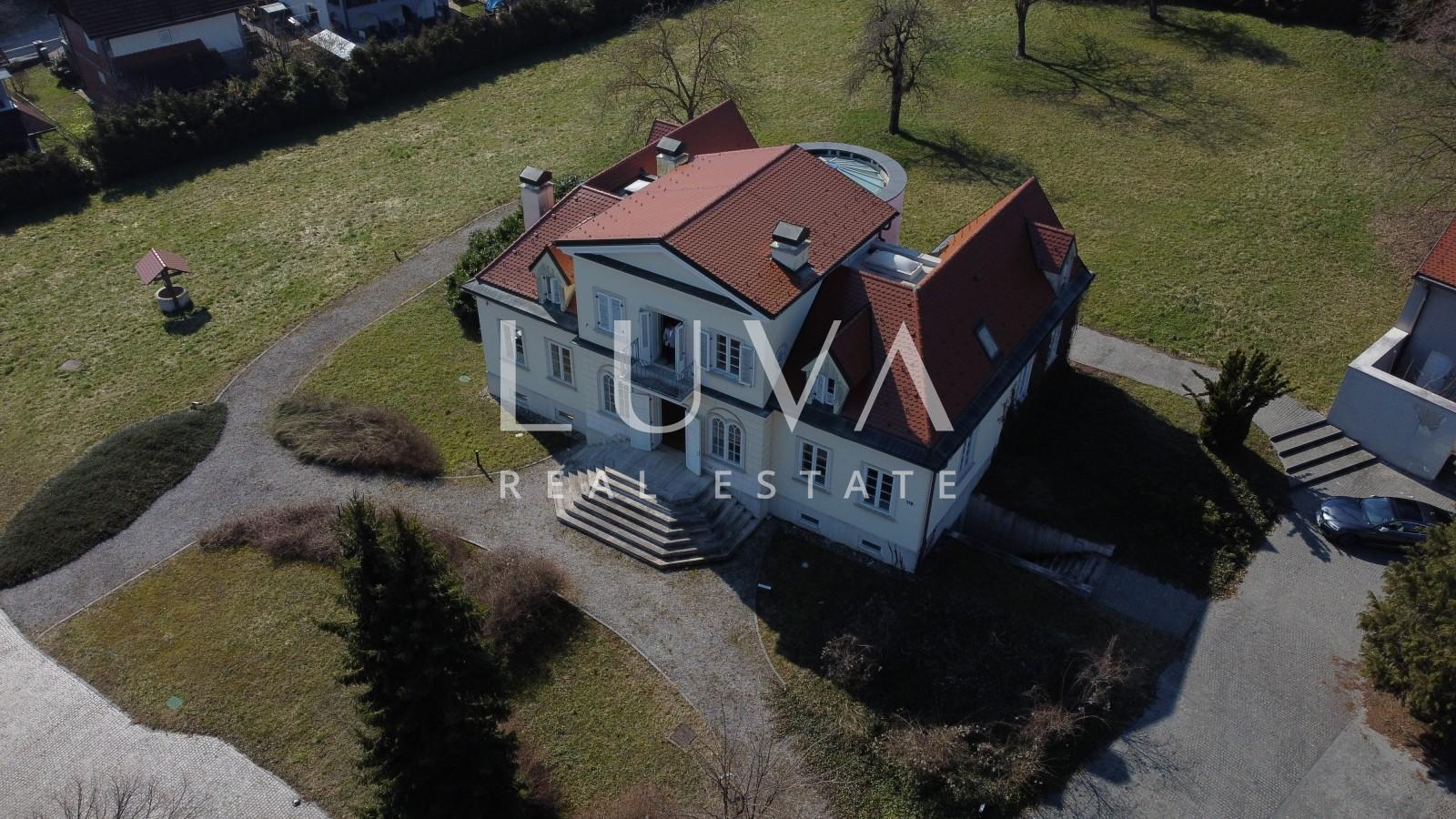 Samobor, exclusive villa with large estate, 900 m²
