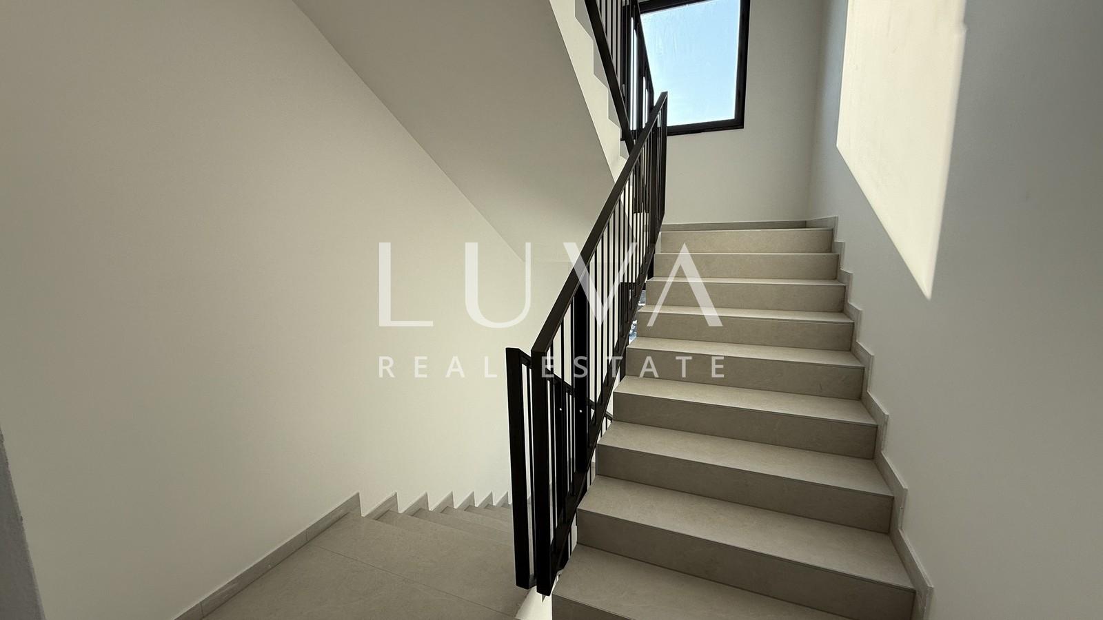 Zagreb, Svetice, moderni 2S stan s garažom, 46 m²