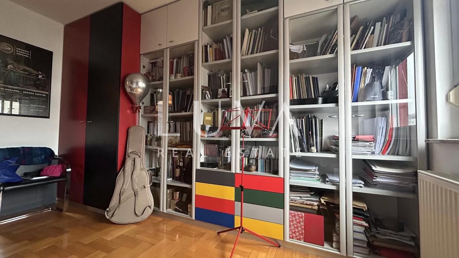 Zagreb, Stenjevec, Vierzimmerwohnung, 99m2 mit Garage, Verkauf