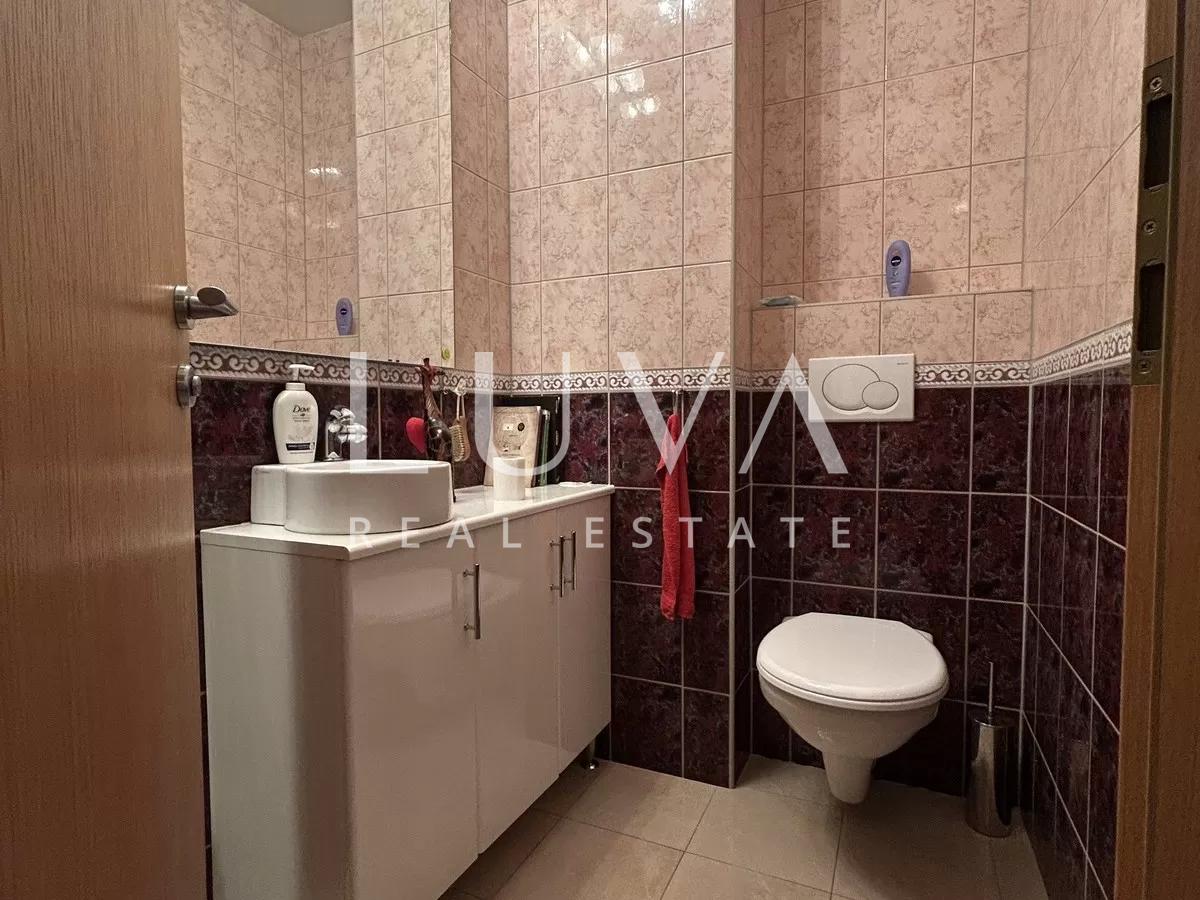 Zagreb, Stenjevec, Vierzimmerwohnung, 99m2 mit Garage, Verkauf