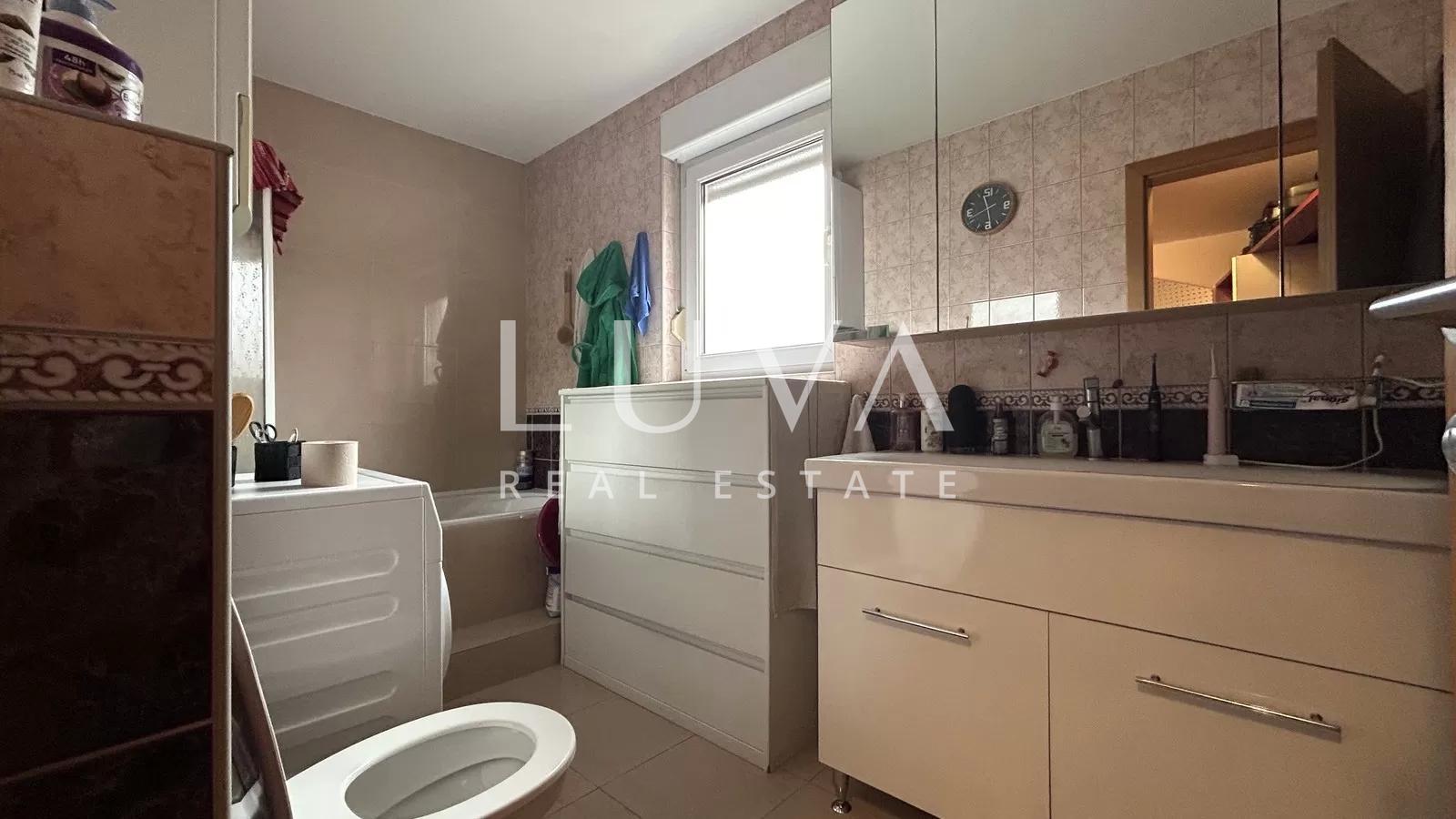 Zagreb, Stenjevec, Vierzimmerwohnung, 99m2 mit Garage, Verkauf