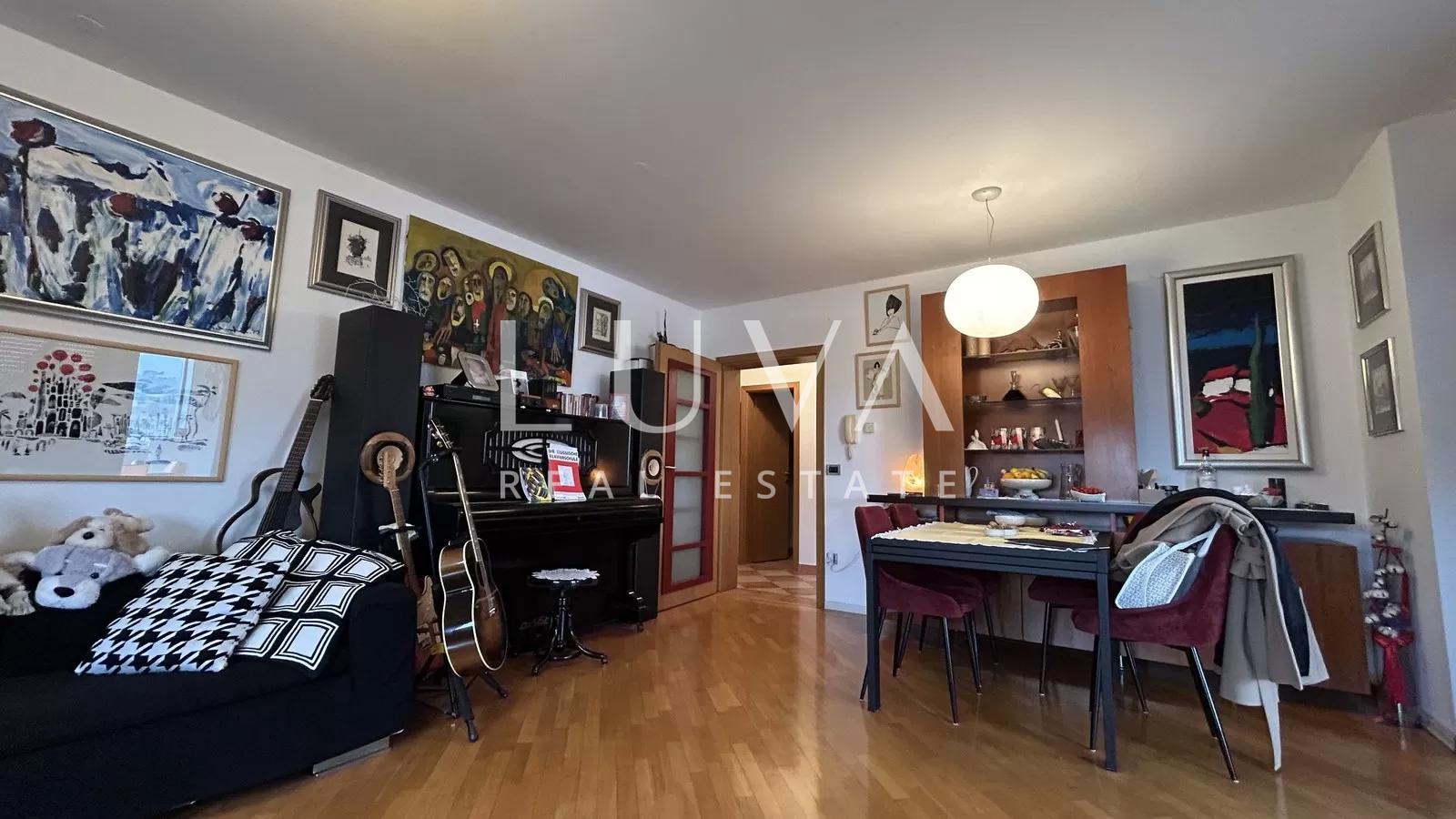 Zagreb, Stenjevec, Vierzimmerwohnung, 99m2 mit Garage, Verkauf