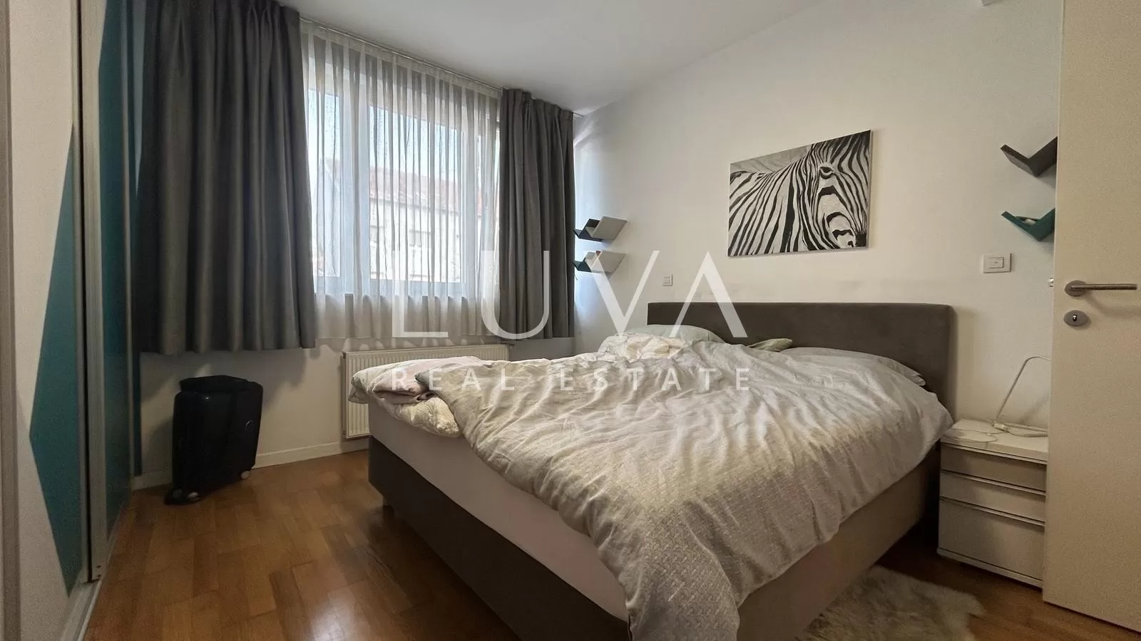 Zagreb, Kvaternik Plaza, trosoban stan 100m2, prodaja