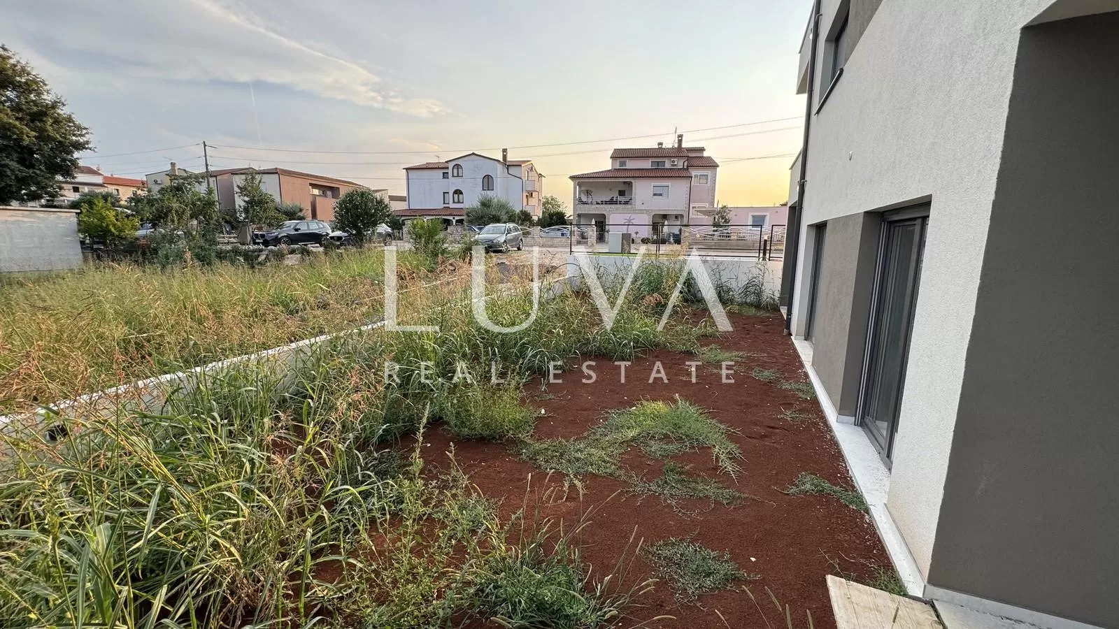 Istrien, Tar, moderne Erdgeschosswohnung mit Garten, 88,16 m2