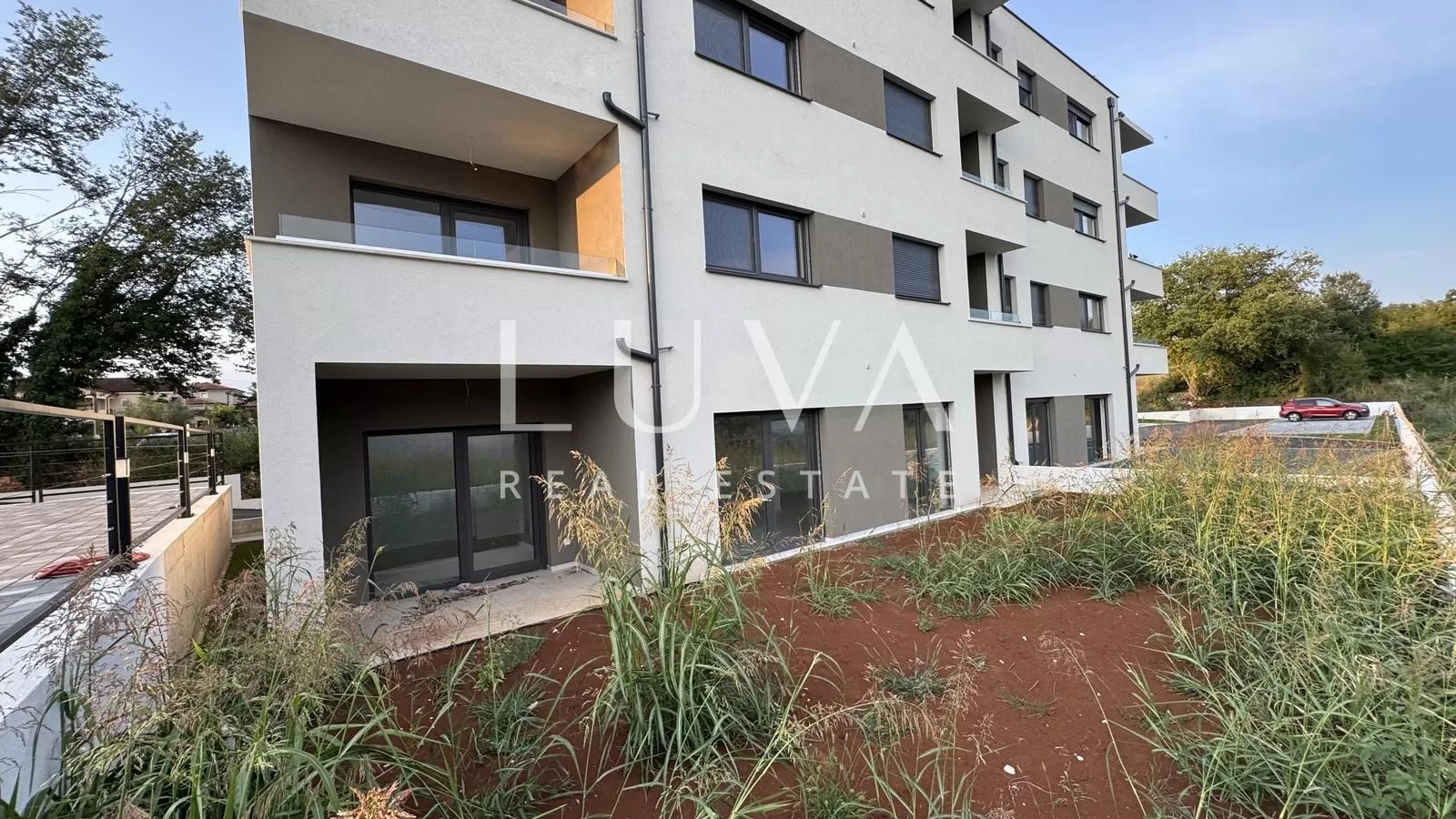 Istrien, Tar, moderne Erdgeschosswohnung mit Garten, 88,16 m2