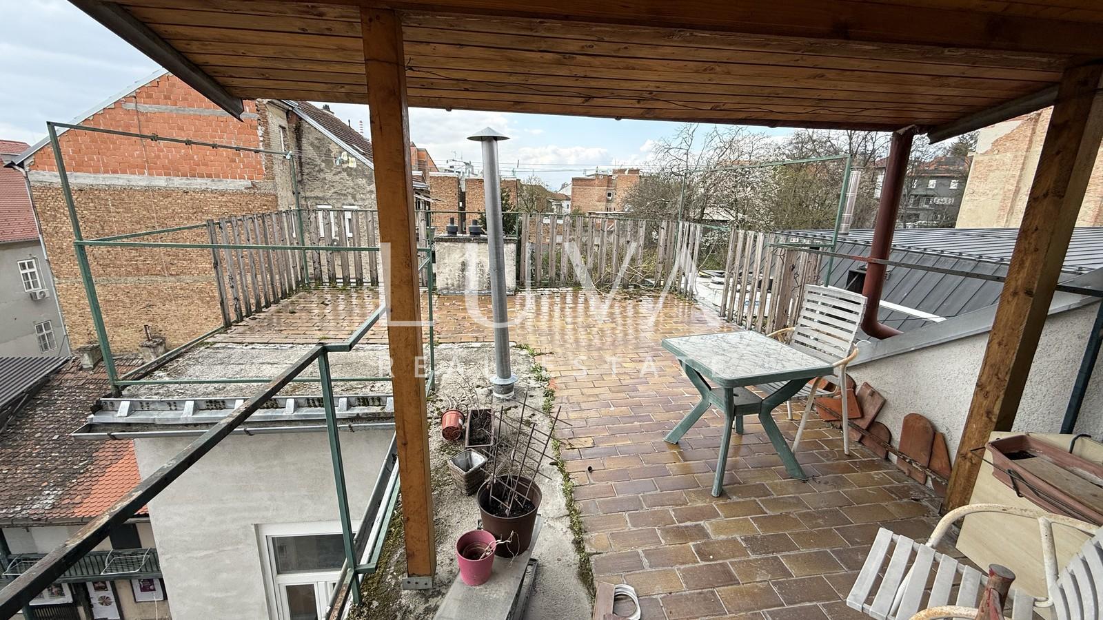 Zagreb, Britanski trg, Vierzimmerwohnung zur Renovierung, 147 m²