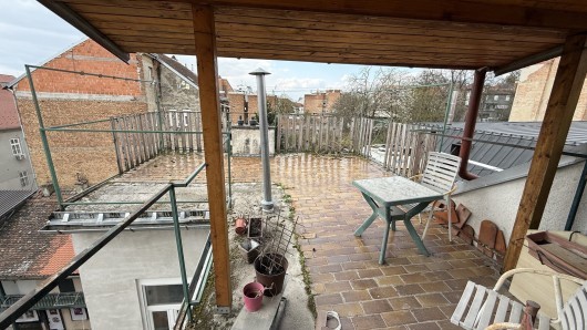 Zagreb, Britanski trg, four-room apartment for renovation, 147 m²