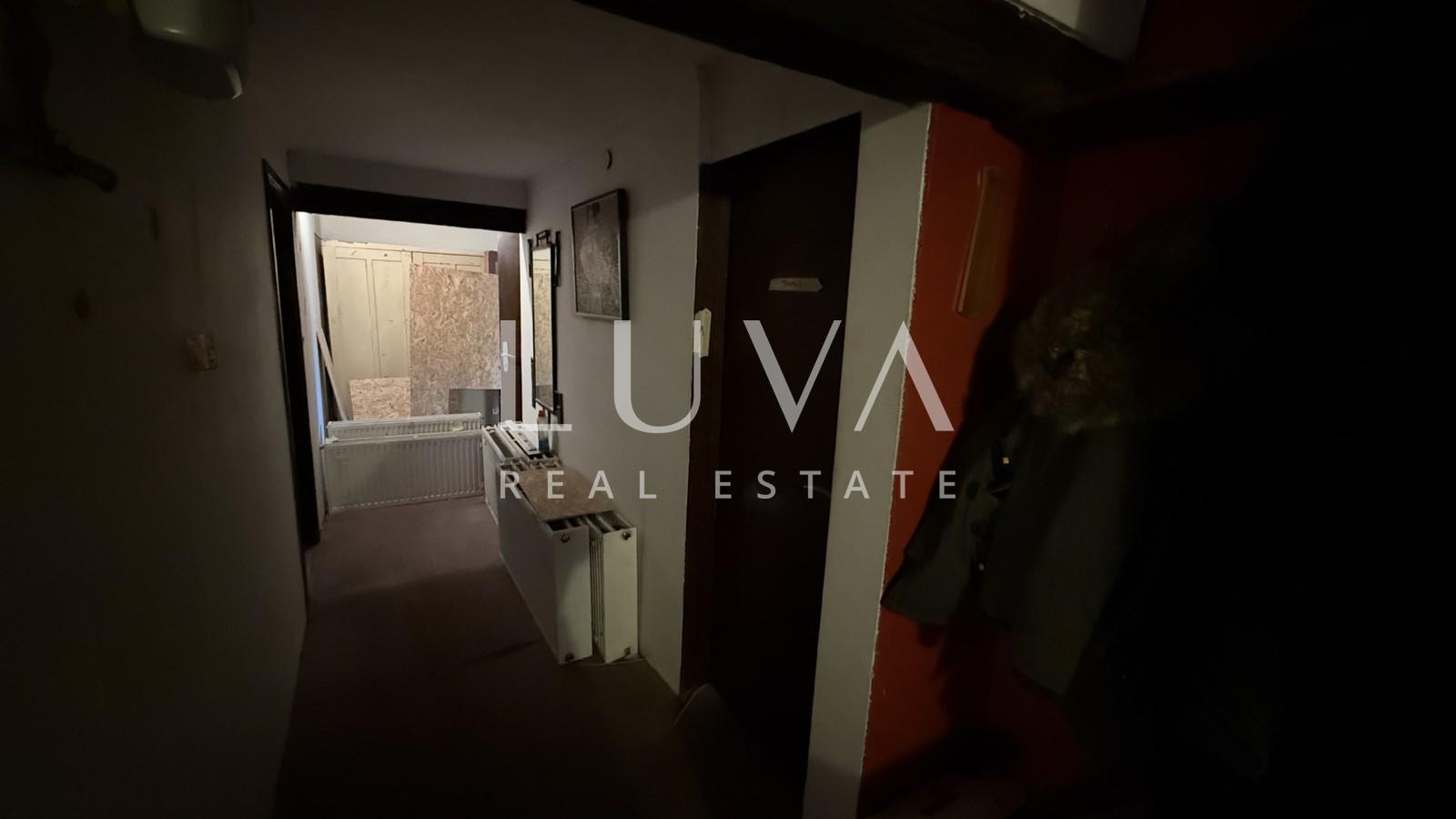 Zagreb, Britanski trg, Vierzimmerwohnung zur Renovierung, 147 m²