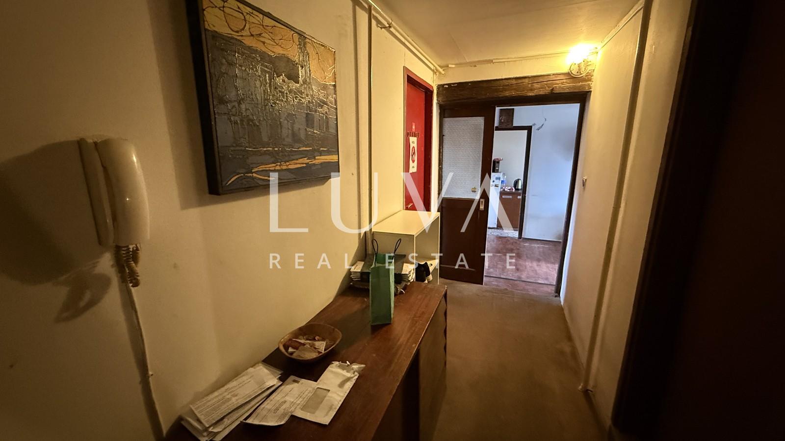 Zagreb, Britanski trg, Vierzimmerwohnung zur Renovierung, 147 m²