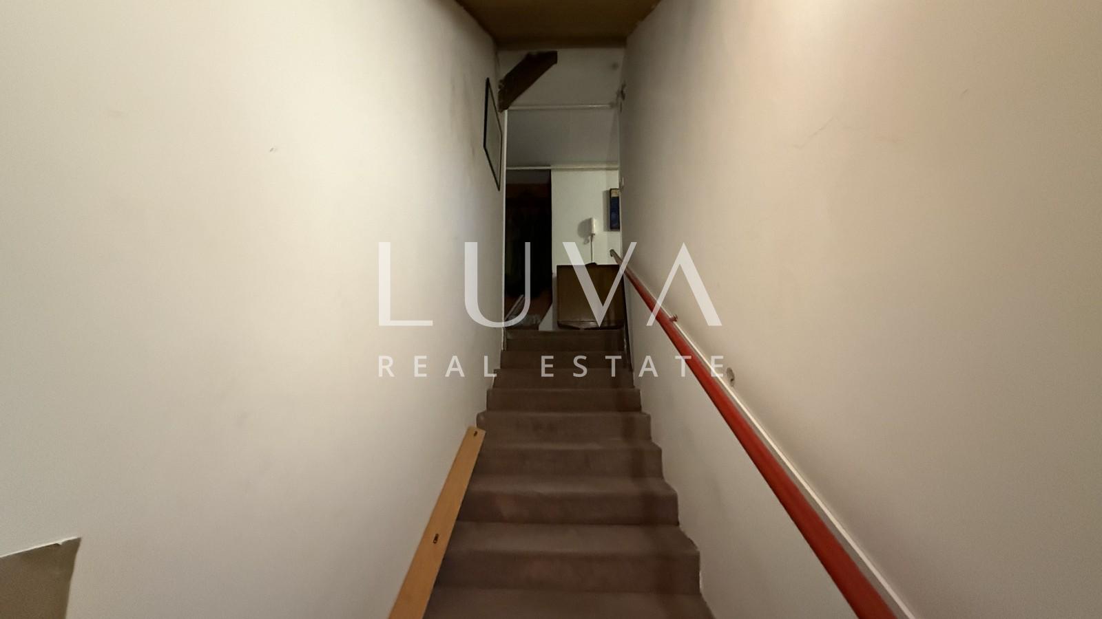 Zagreb, Britanski trg, Vierzimmerwohnung zur Renovierung, 147 m²