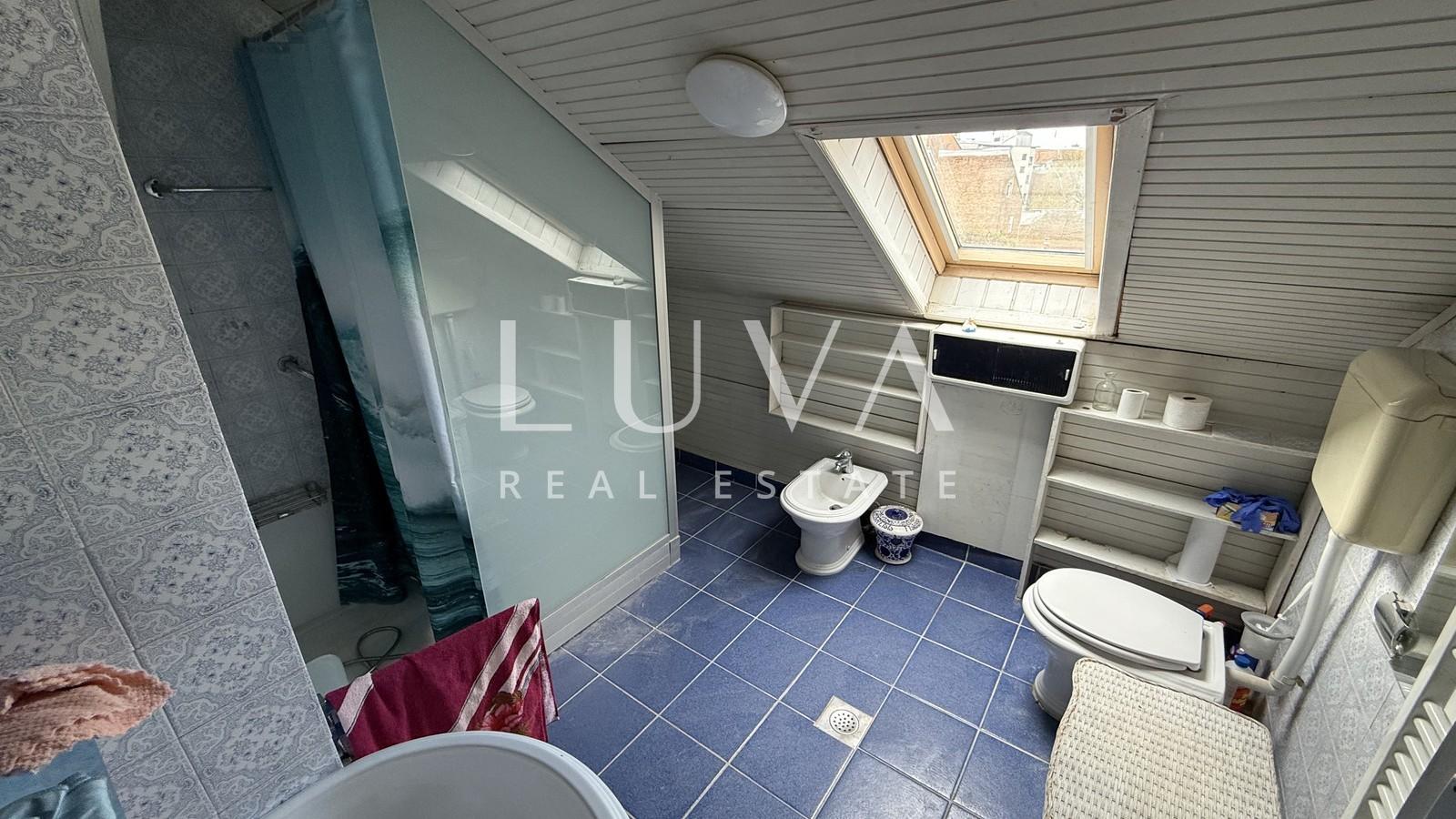 Zagreb, Britanski trg, apartment for renovation on the 3rd floor, 120 m²