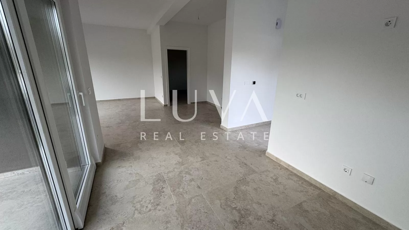 Istria, Tar, modern ground floor apartment with yard, 76.27 m2