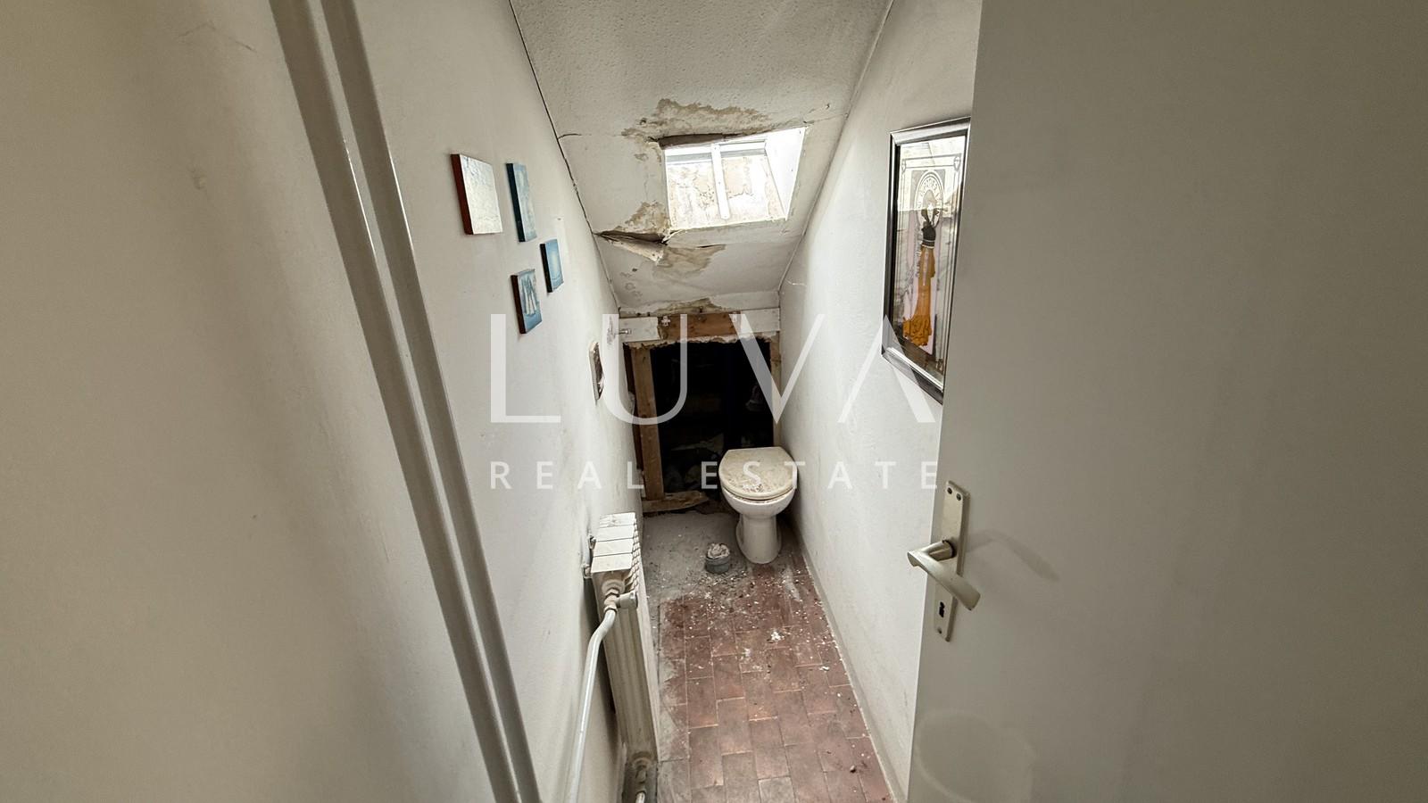 Zagreb, Britanski trg, apartment for renovation on the 3rd floor, 120 m²