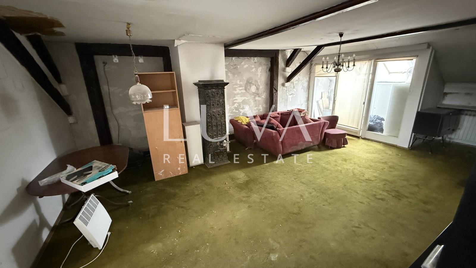 Zagreb, Britanski trg, apartment for renovation on the 3rd floor, 120 m²