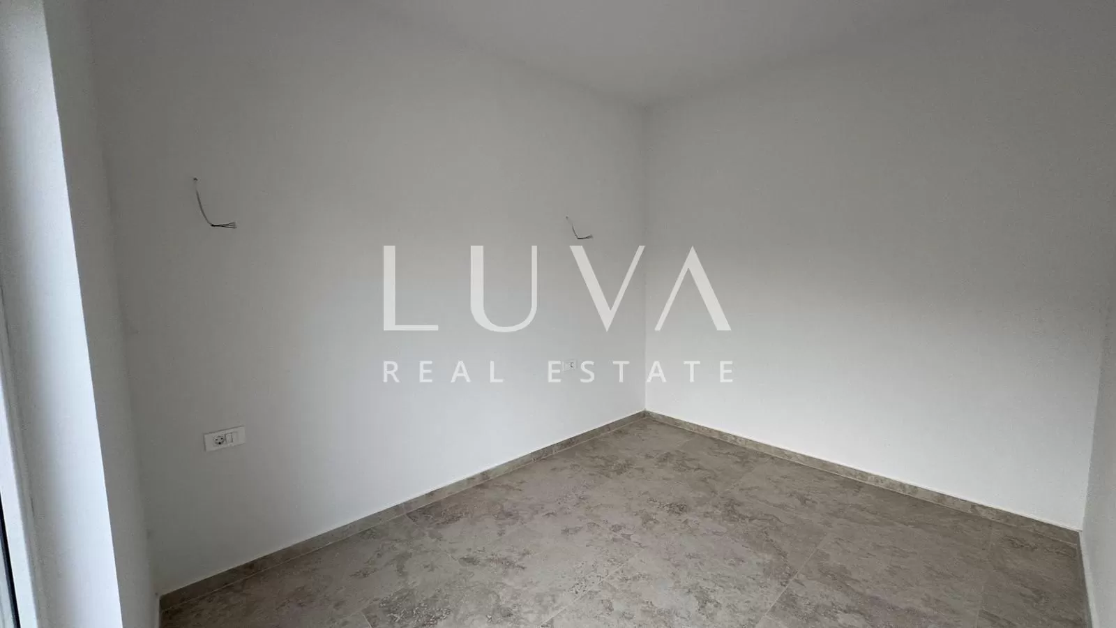Istria, Tar, modern ground floor apartment with yard, 76.27 m2