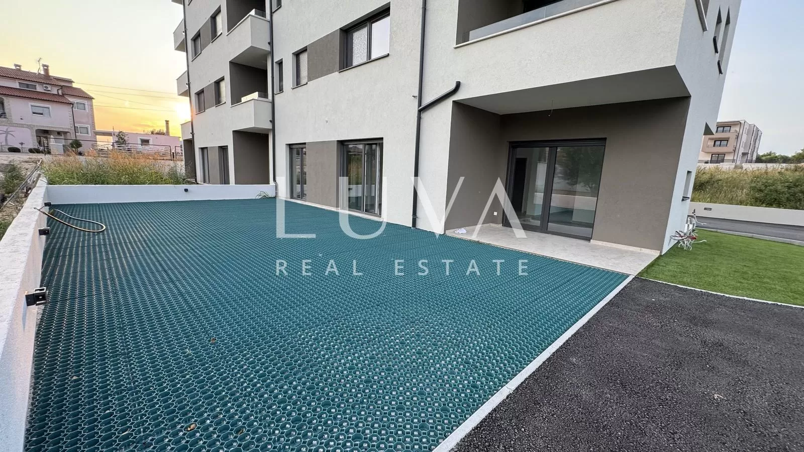 Istria, Tar, modern ground floor apartment with yard, 76.27 m2