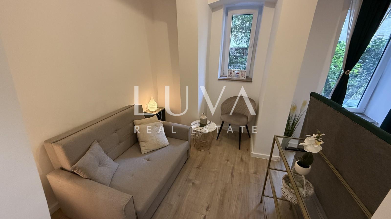 Zagreb, city centre, apartment with courtyard access, 300 m from Zrinjevac