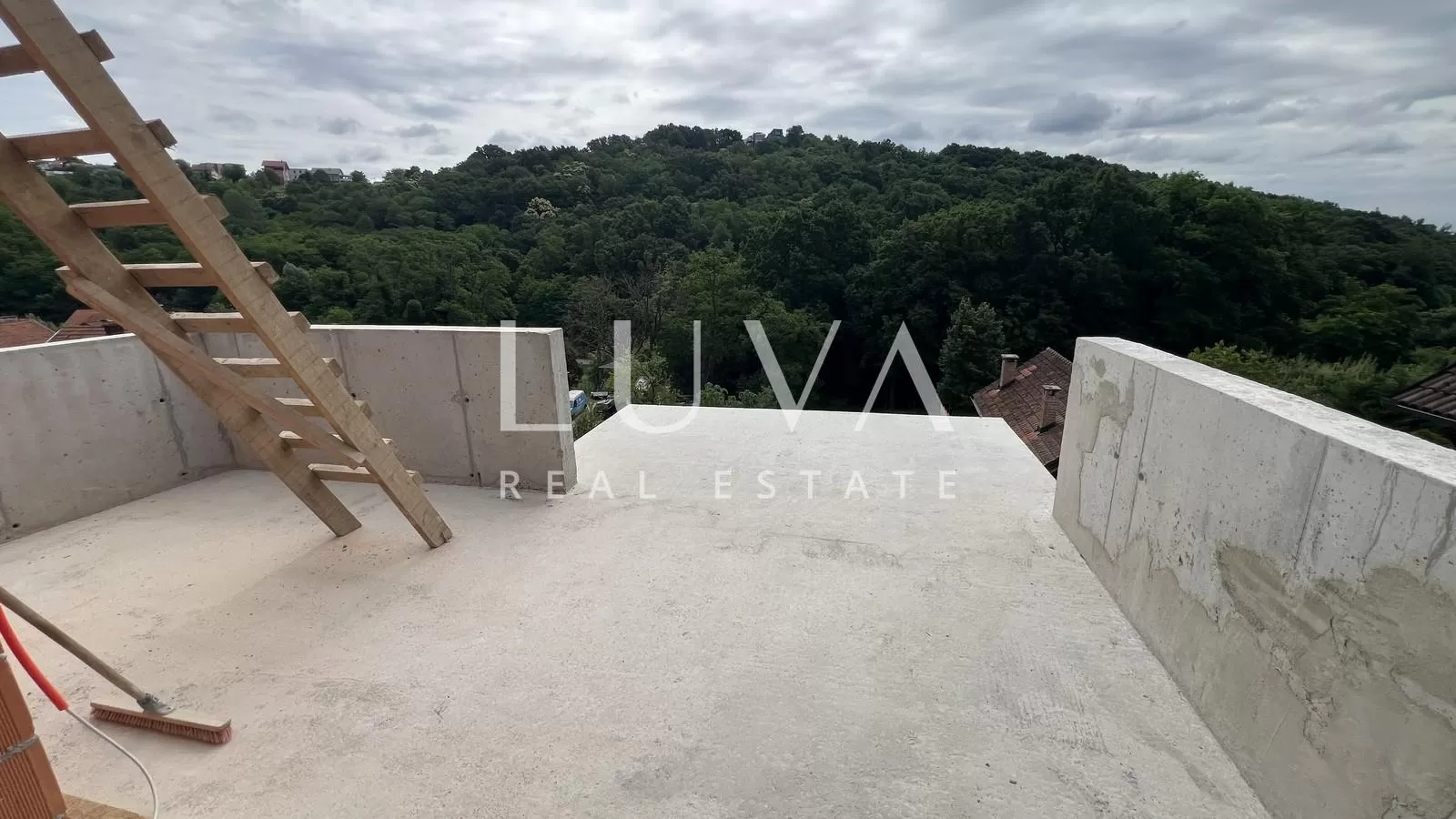 Zagreb, Fraterščica – Neubau 3-Zimmer-Wohnung + 2 Außenstellplätze + 1 Garagenstellplatz, 99m²