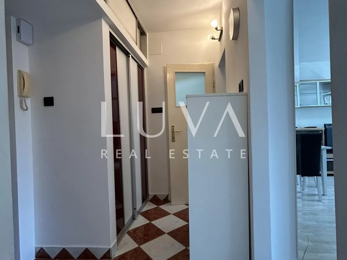 Zagreb, Voltino, dvosoban stan 36m2, najam