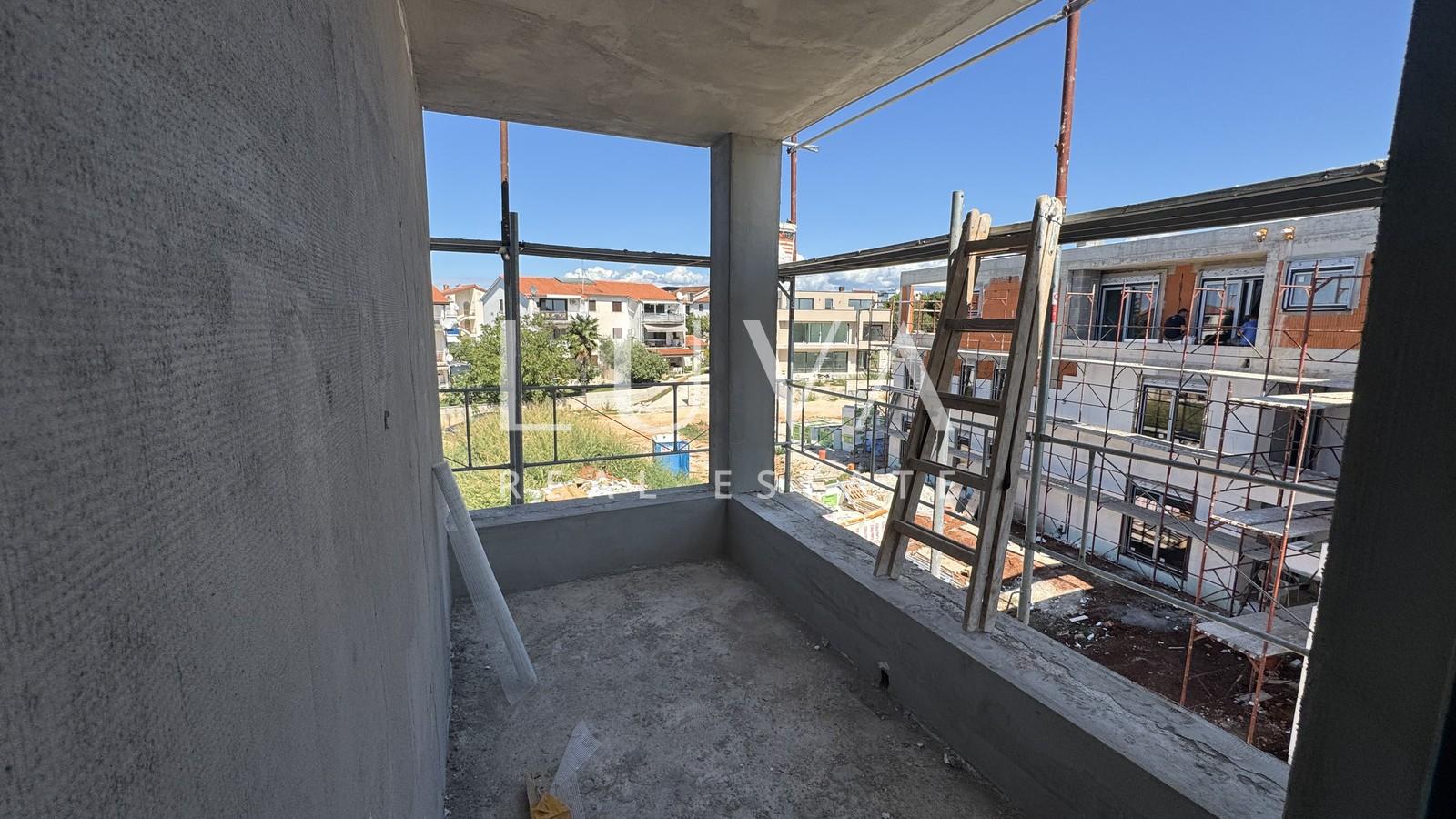 Poreč, Mali Maj, modern penthouse with sea view, 169 m²