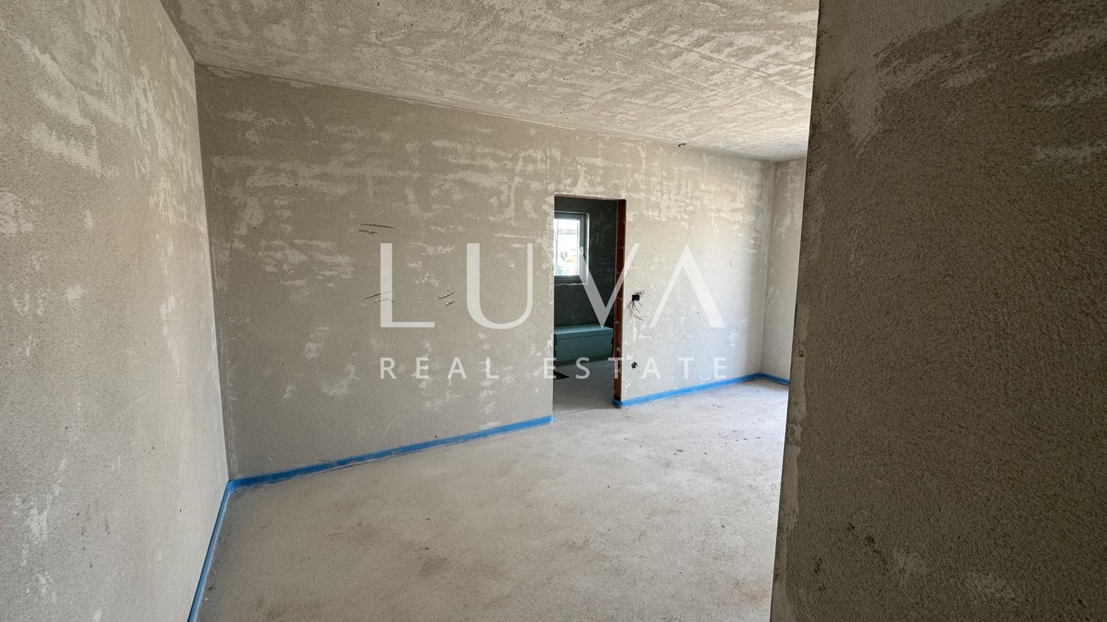 Poreč, Mali Maj, modern penthouse with sea view, 169 m²