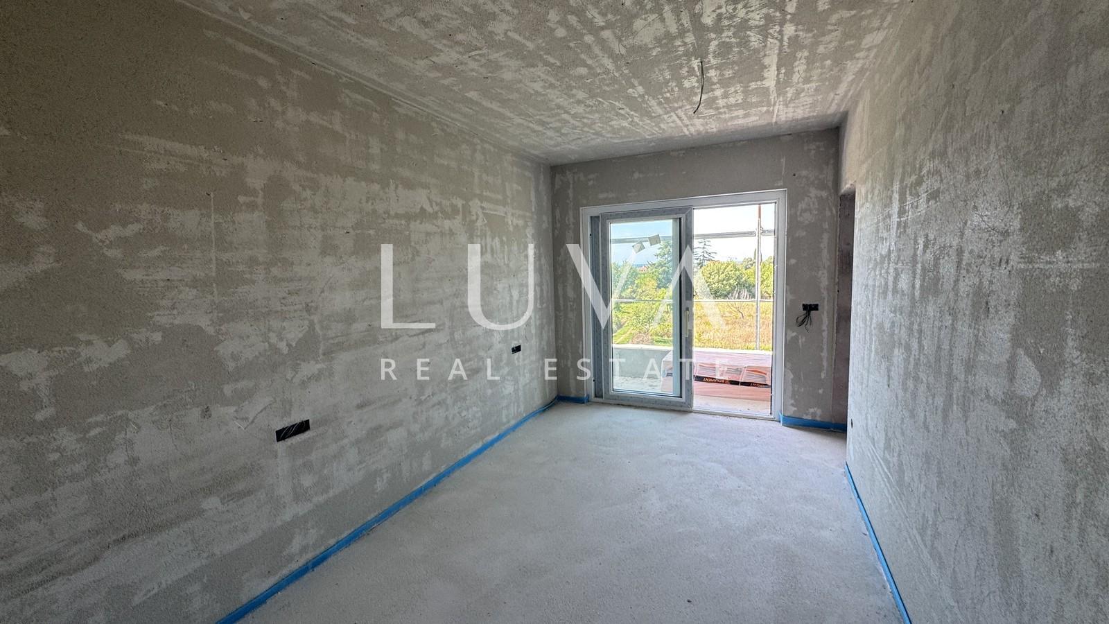 Poreč, Mali Maj, modern penthouse with sea view, 169 m²