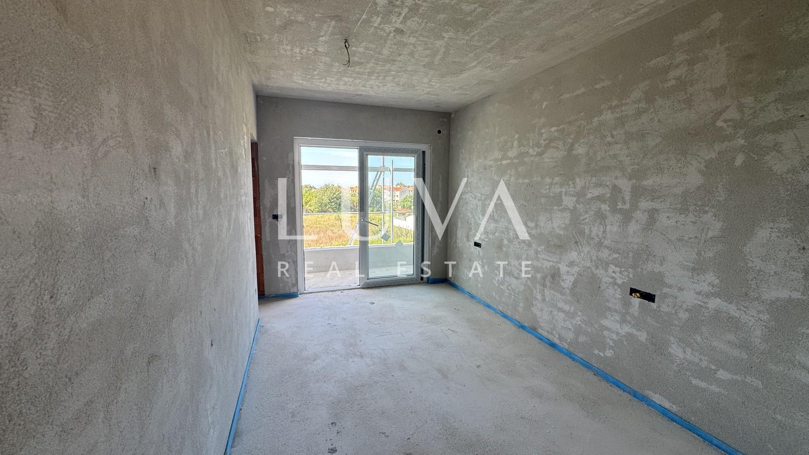 Poreč, Mali Maj, modern penthouse with sea view, 169 m²