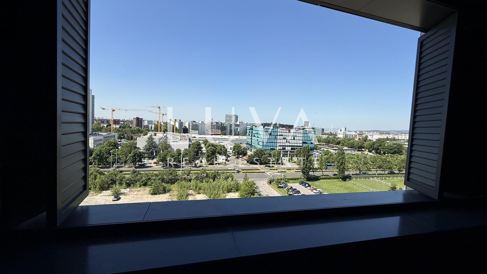 Zagreb, Blato, three-bedroom apartment with terrace and jacuzzi, 64 m²