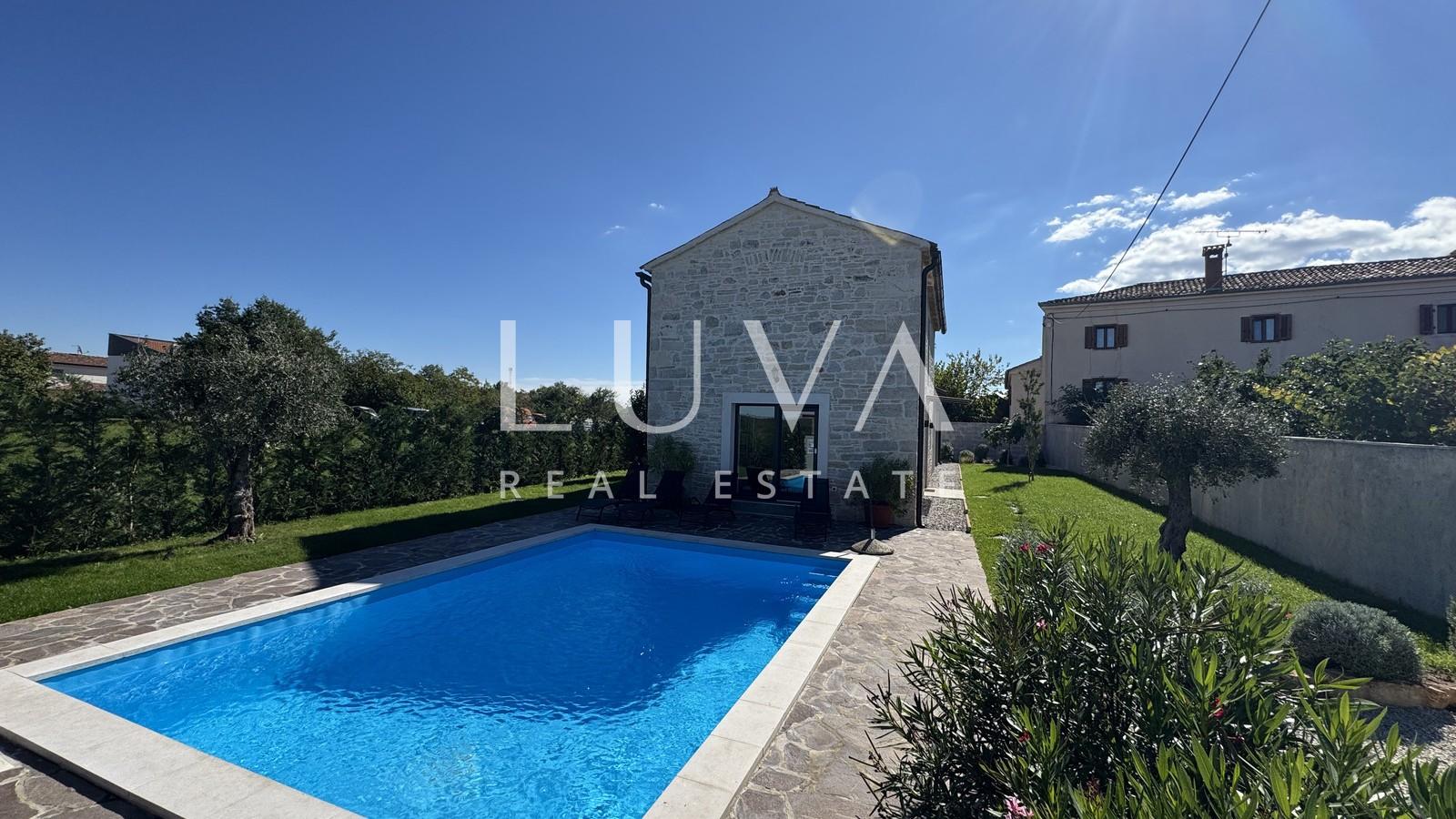 Istria, Poreč, modern stone house with pool, 133 m2