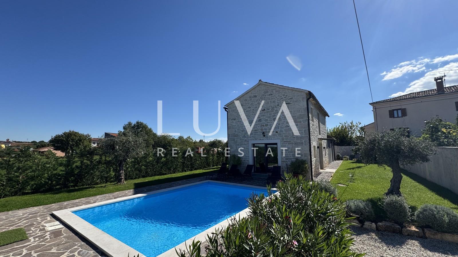 Istria, Poreč, modern stone house with pool, 133 m2
