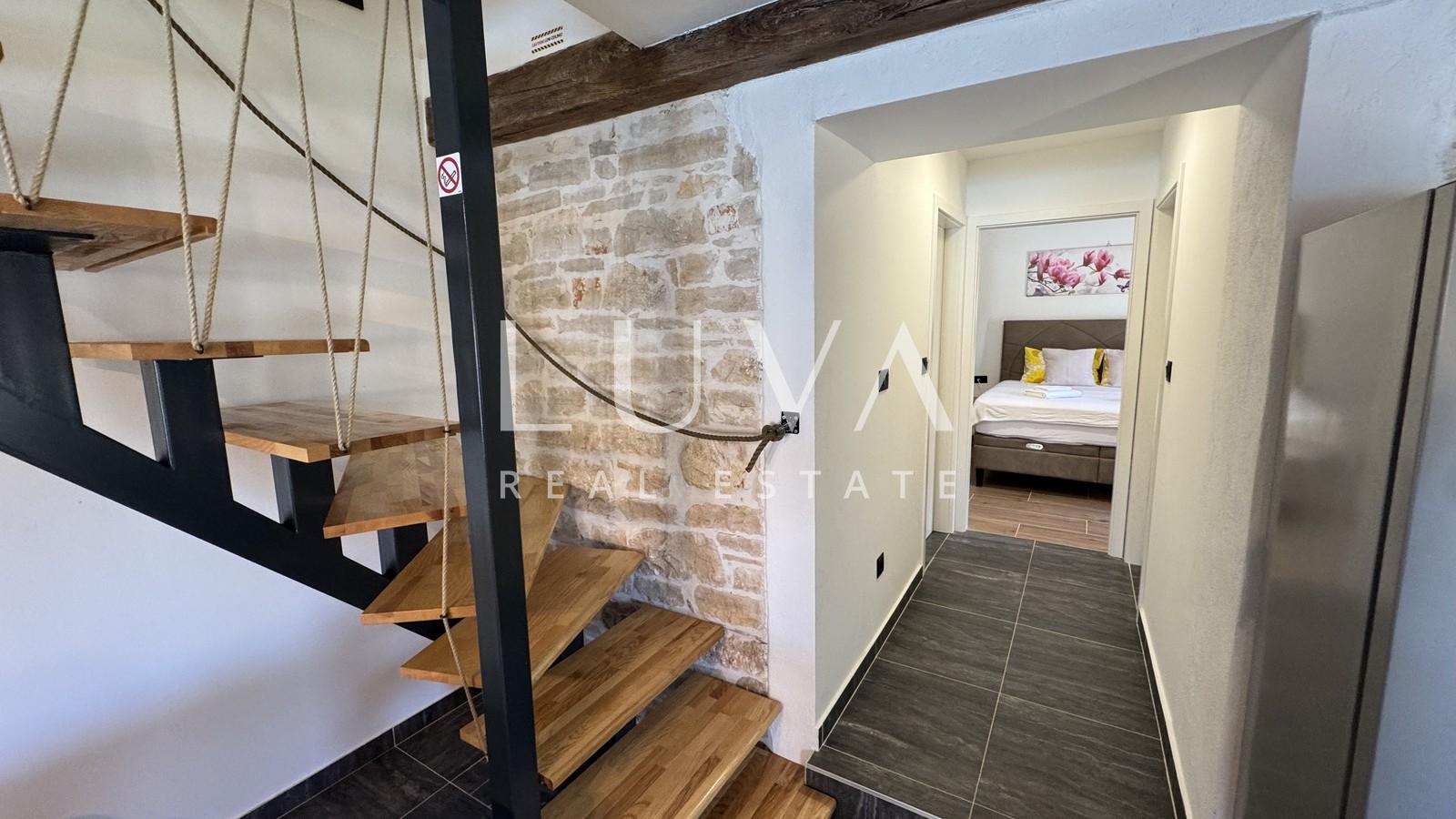 Istria, Poreč, modern stone house with pool, 133 m2