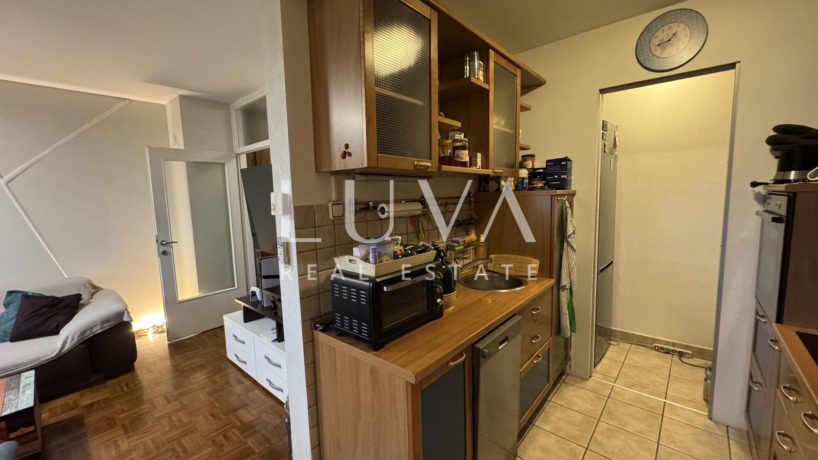 Zagreb, Špansko, three-room apartment with balcony, 77 m2