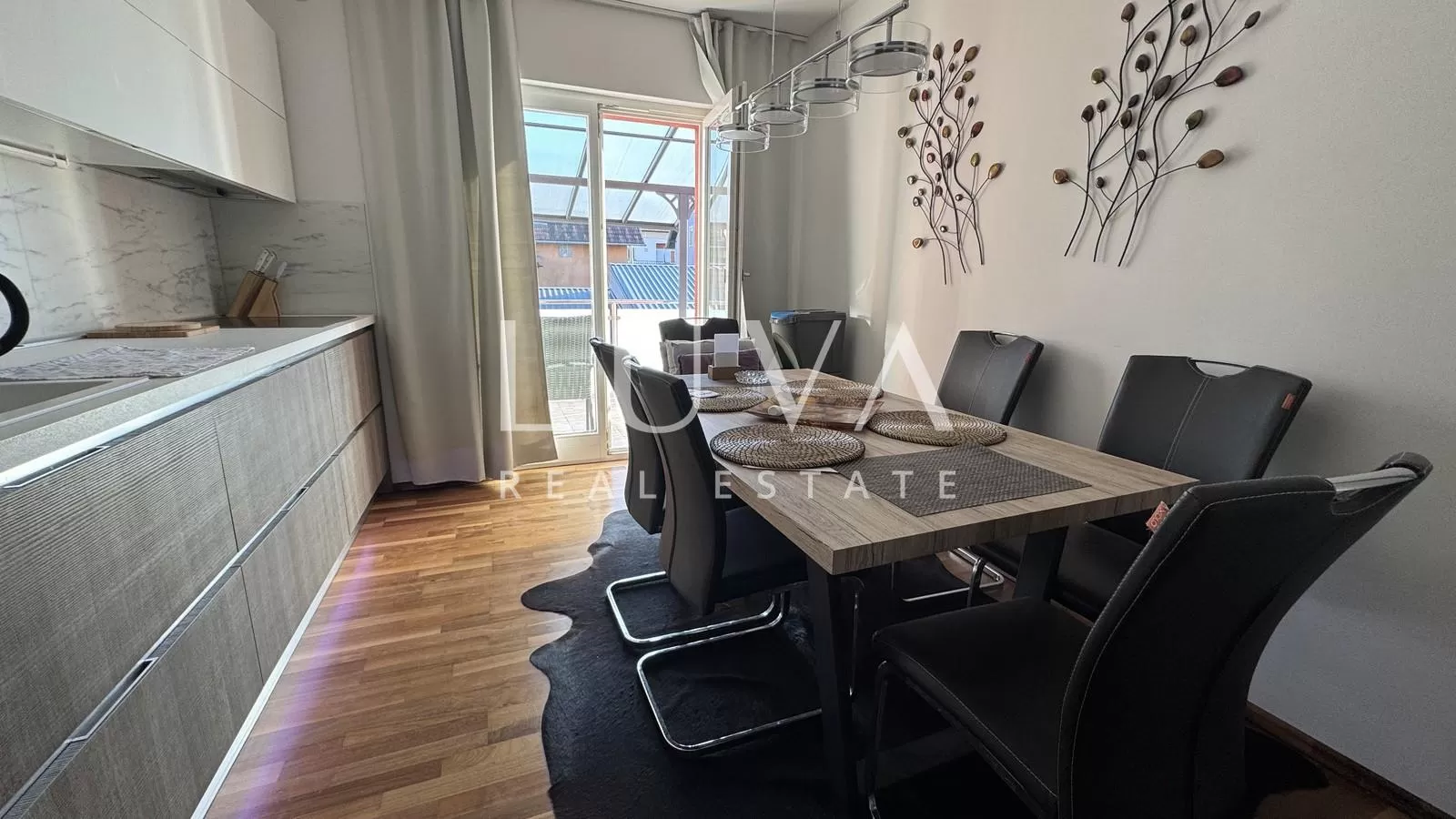 Zagreb, Črnomerec, moderan trosoban stan s garažom, 70m2