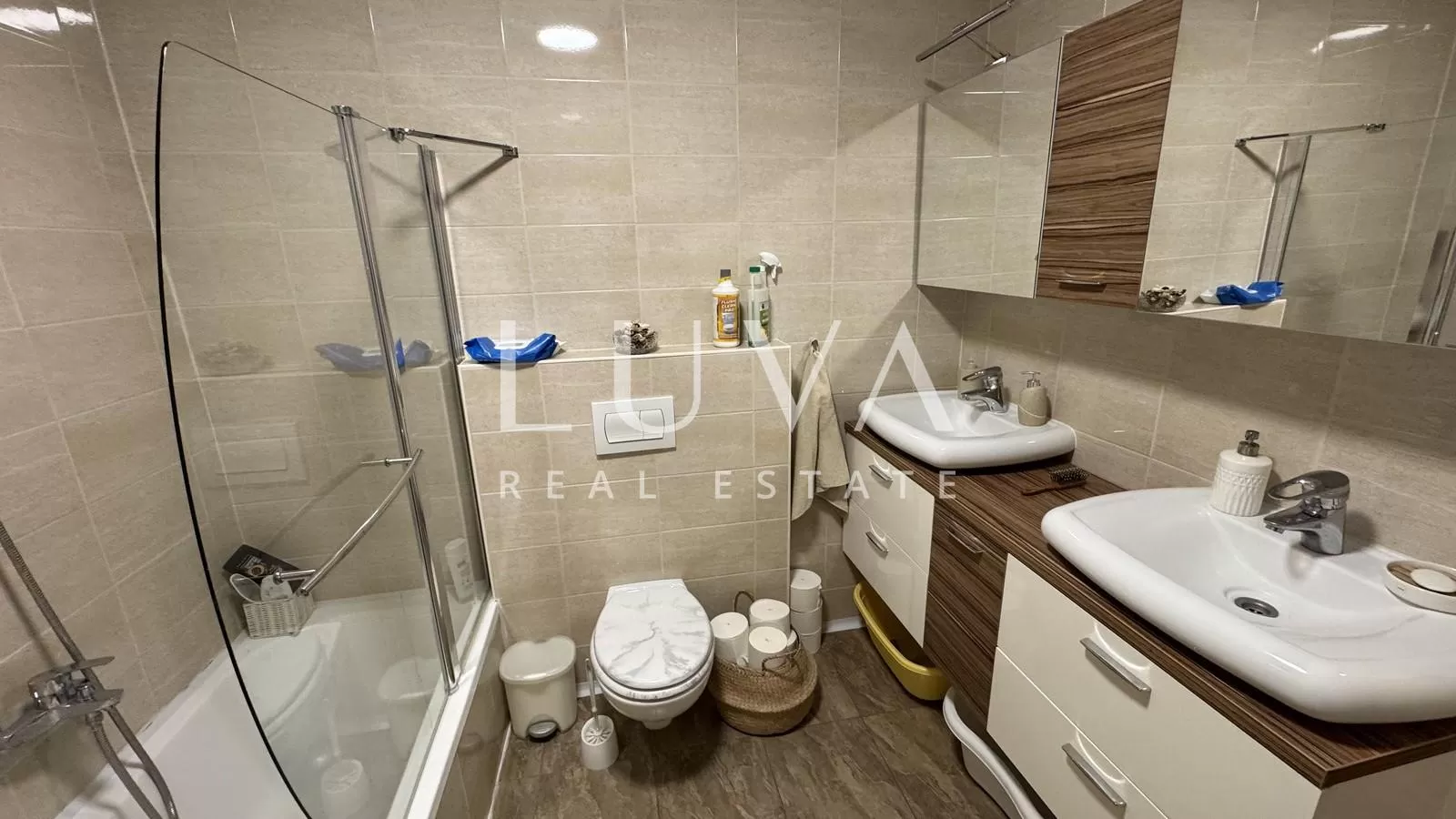 Zagreb, Črnomerec, moderan trosoban stan s garažom, 70m2