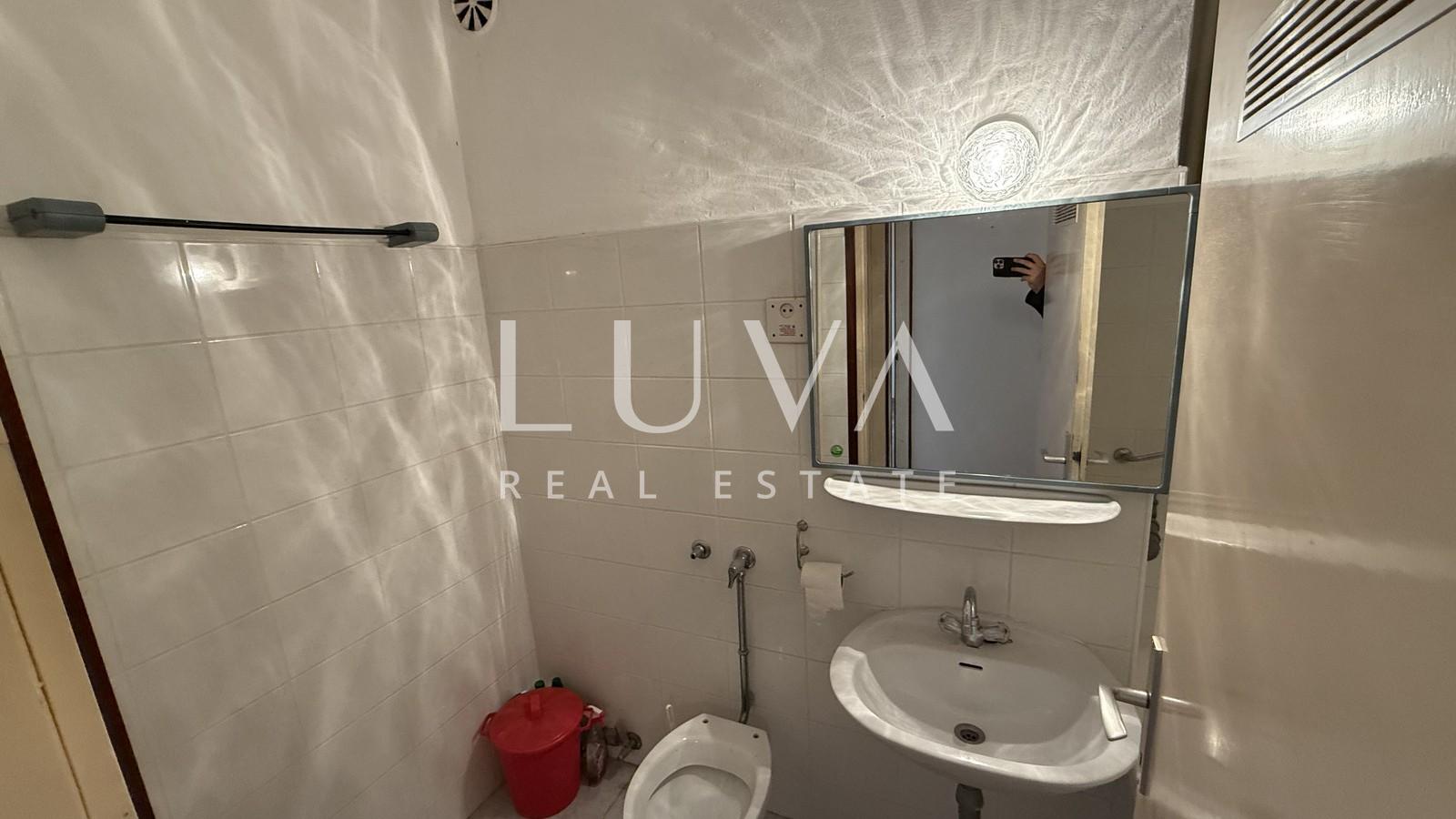 Zagreb, Maksimir, Wohnung zur Renovierung im 3. Stock, 65 m²