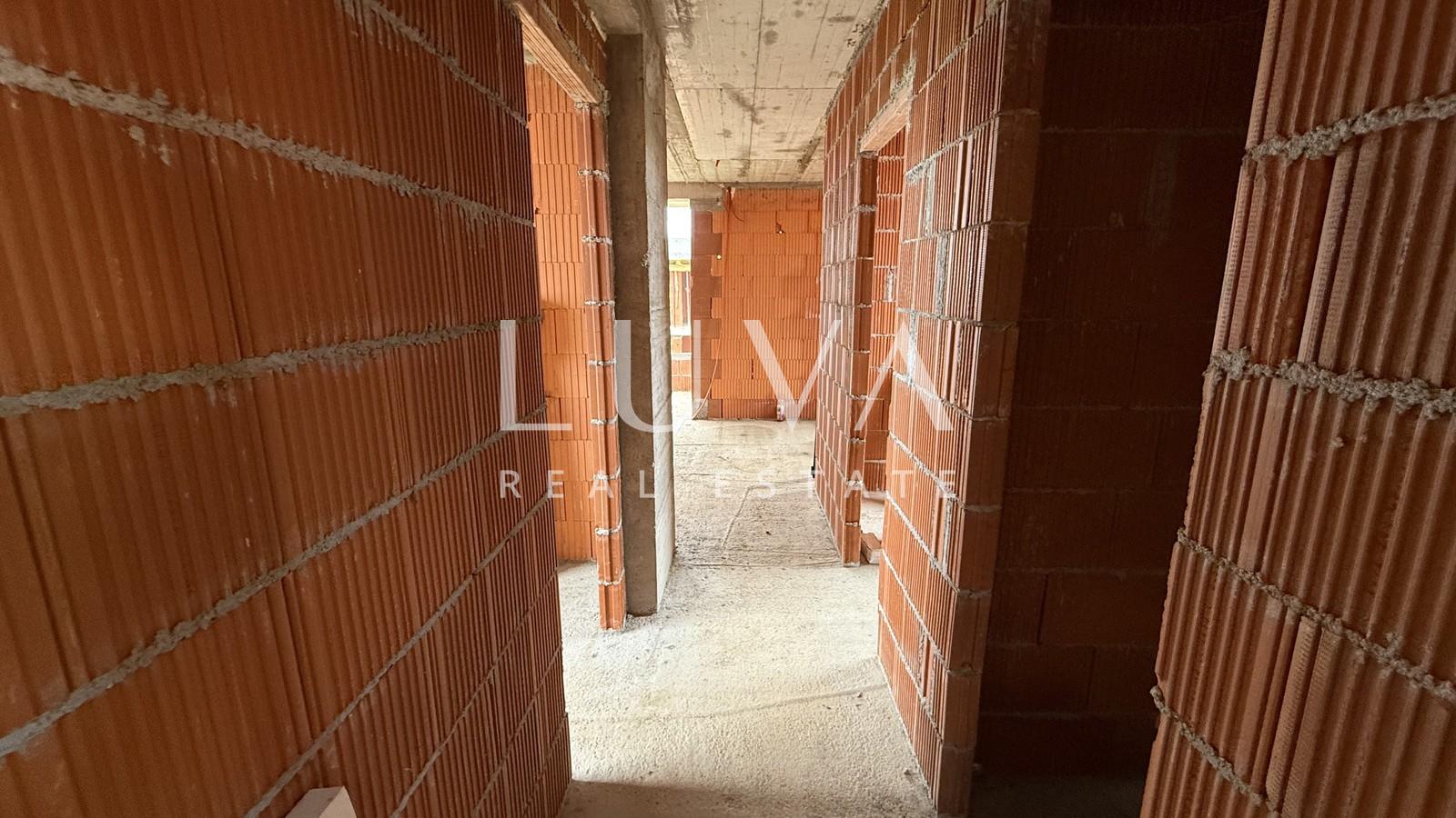 Zagreb, Gornji stupnik, Stan s dvije spavaće sobe na 2. katu, 47,5 m²