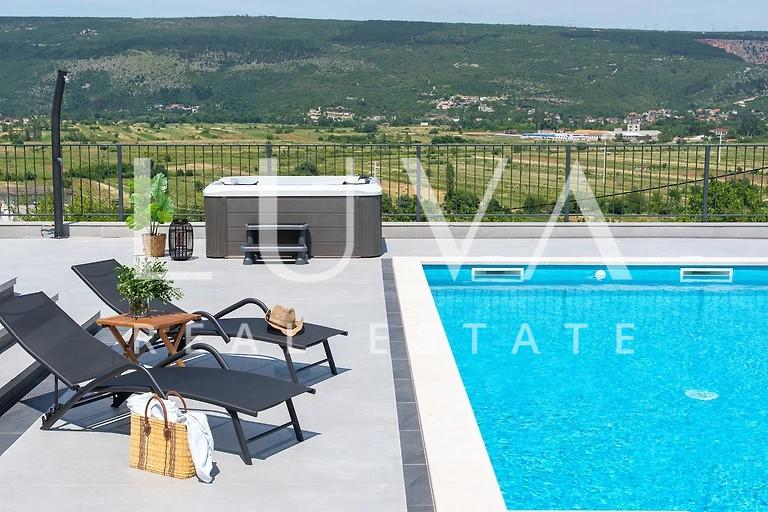 Imotski, moderna kuća s bazenom i panoramskim pogledom na prodaju, 165 m2