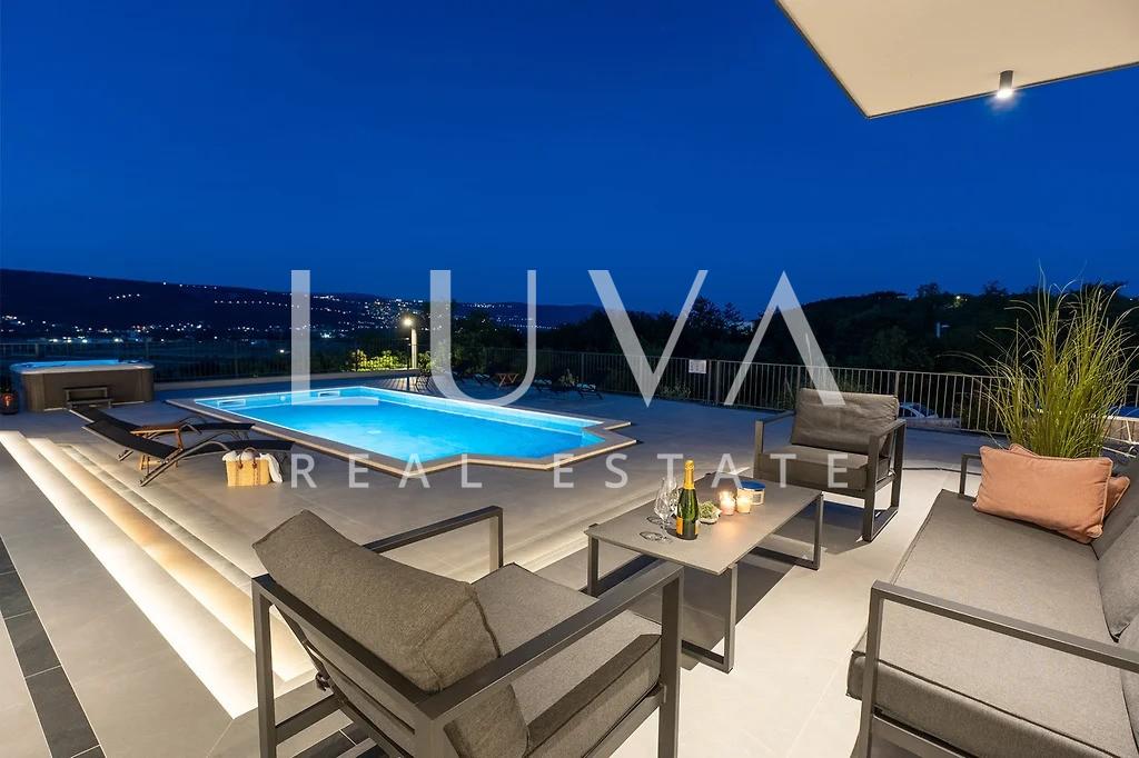 Imotski, moderna kuća s bazenom i panoramskim pogledom na prodaju, 165 m2