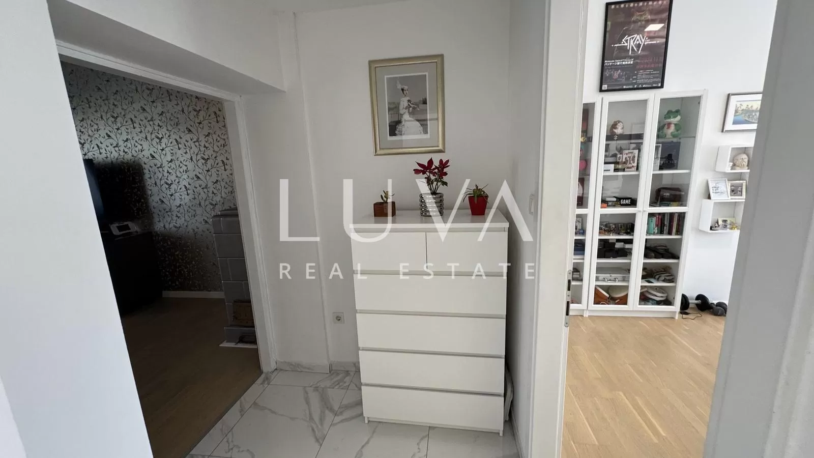 Zagreb, center, modern three-room apartment with balcony, 94 m2