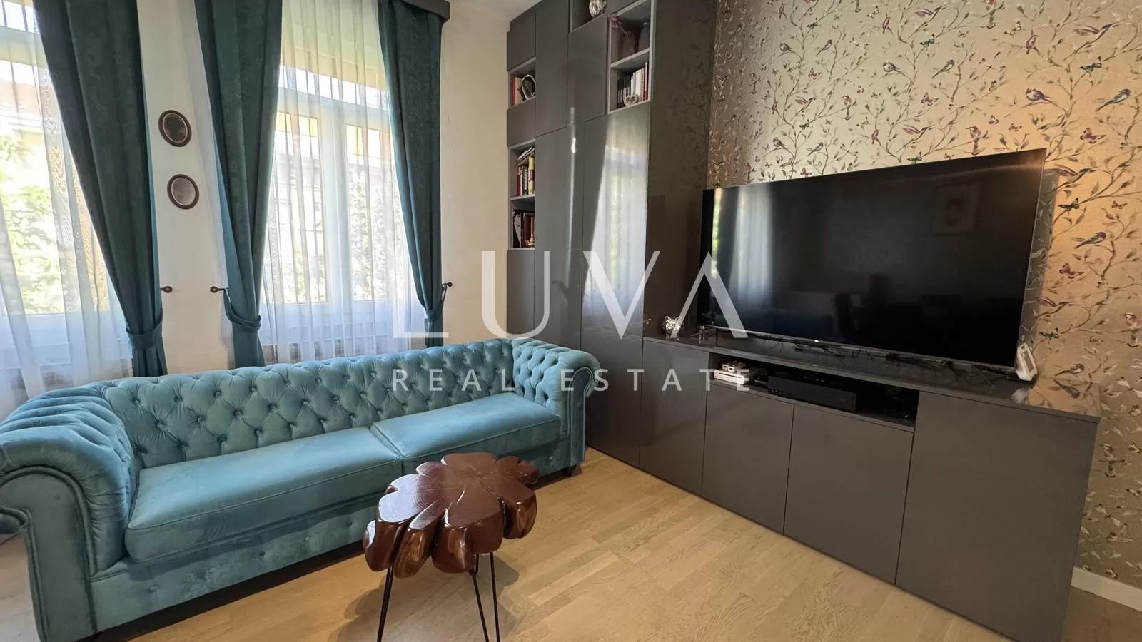 Zagreb, center, modern three-room apartment with balcony, 94 m2